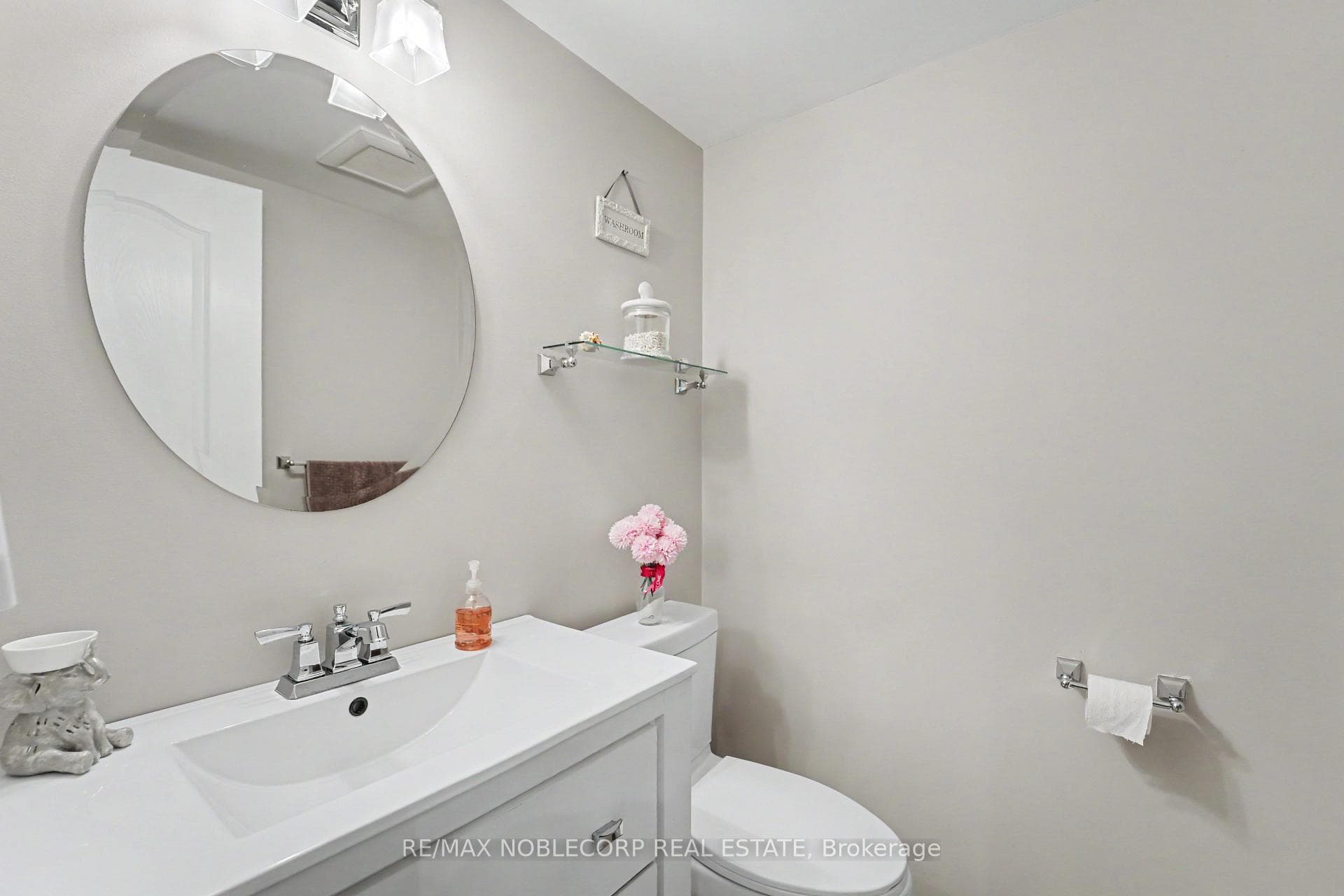 12 Waterbury Street - Detached photo 22 of 48 in Caledon, Ontario
