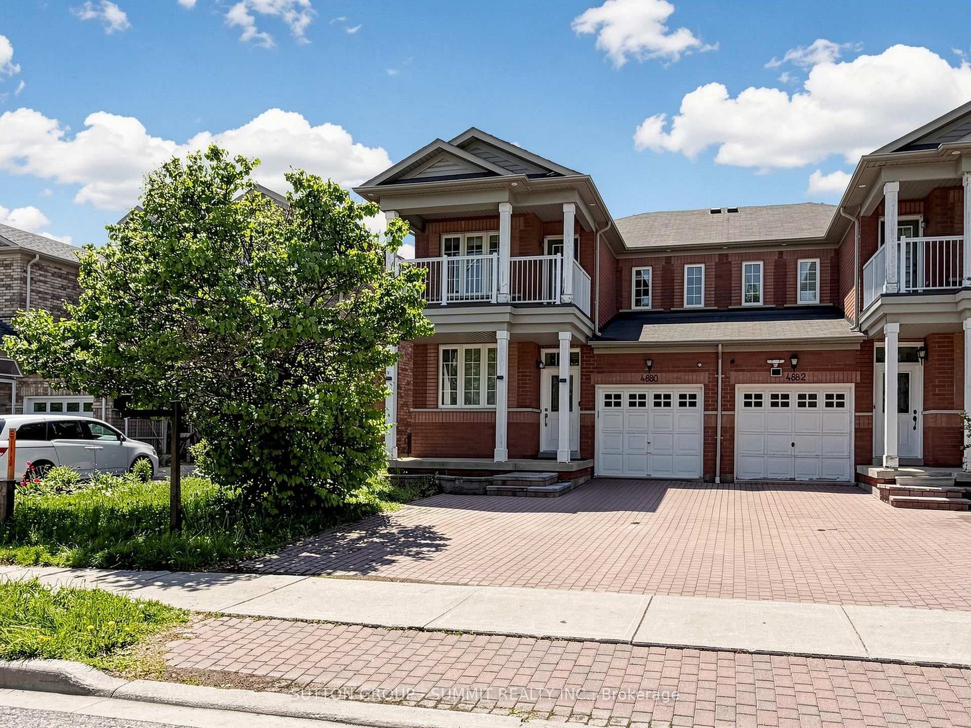 4880 YORKSHIRE Avenue - Detached photo 2 of 50 in Mississauga, Ontario
