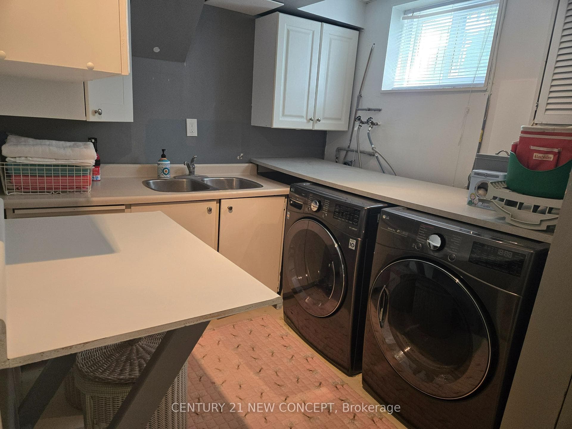 412 Melores Drive - Semi-Detached photo 23 of 26 in Burlington, Ontario