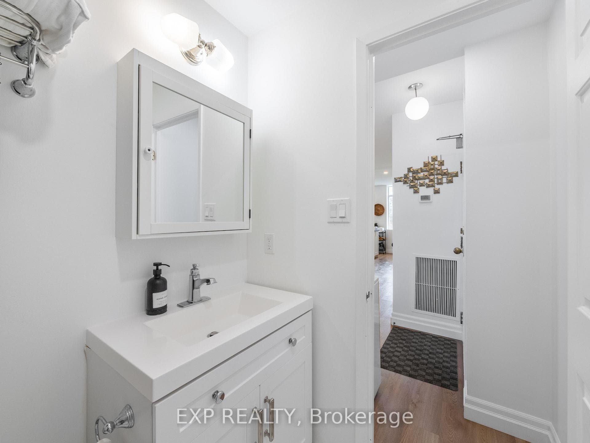 36 James Street Unit 805 - Condo photo 22 of 31 in Hamilton, Ontario