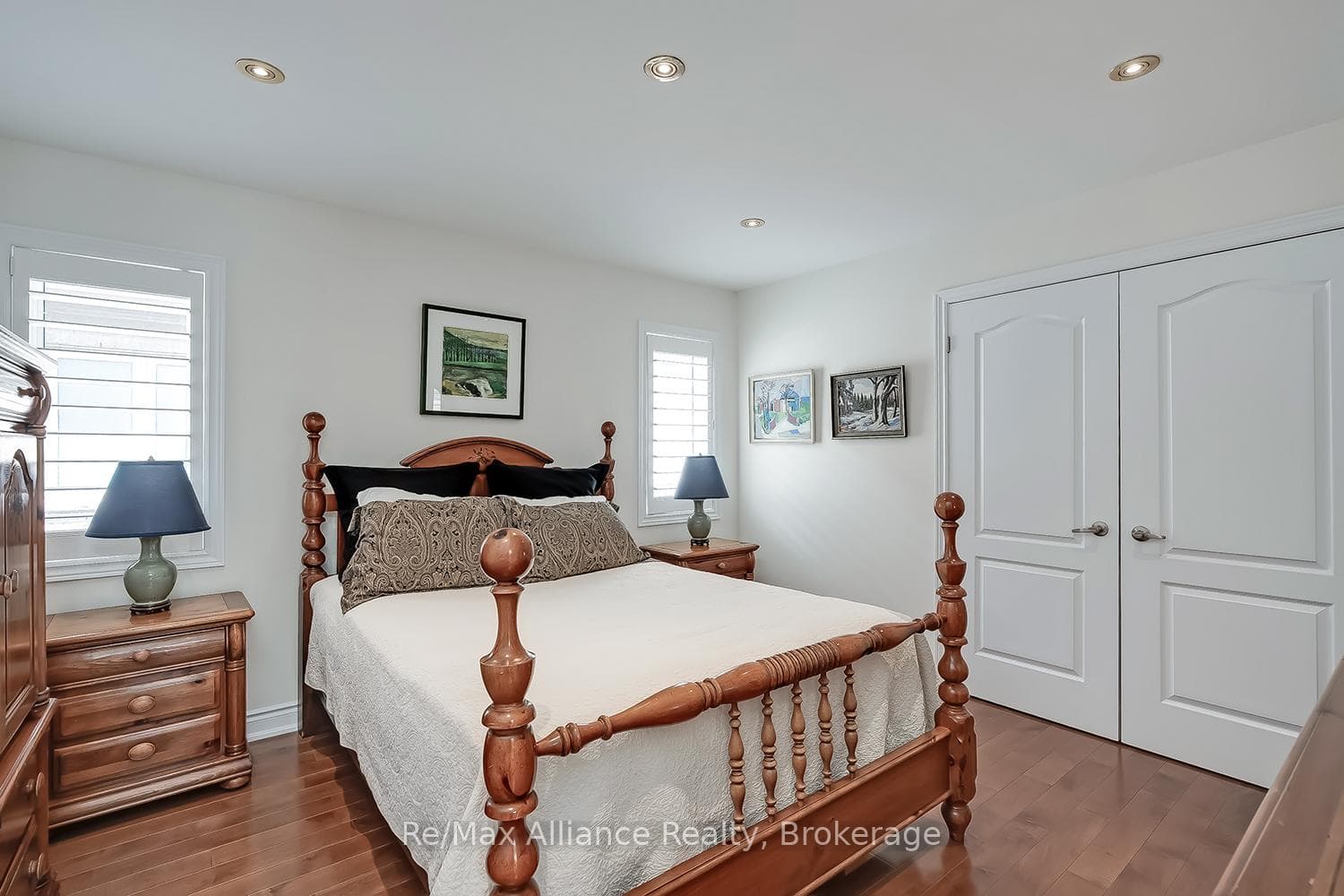 203 Burloak Drive - Detached photo 30 of 50 in Oakville, Ontario