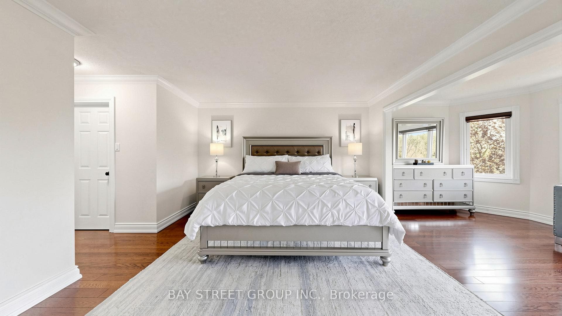 1742 Sir Monty's Drive - Detached photo 19 of 43 in Mississauga, Ontario