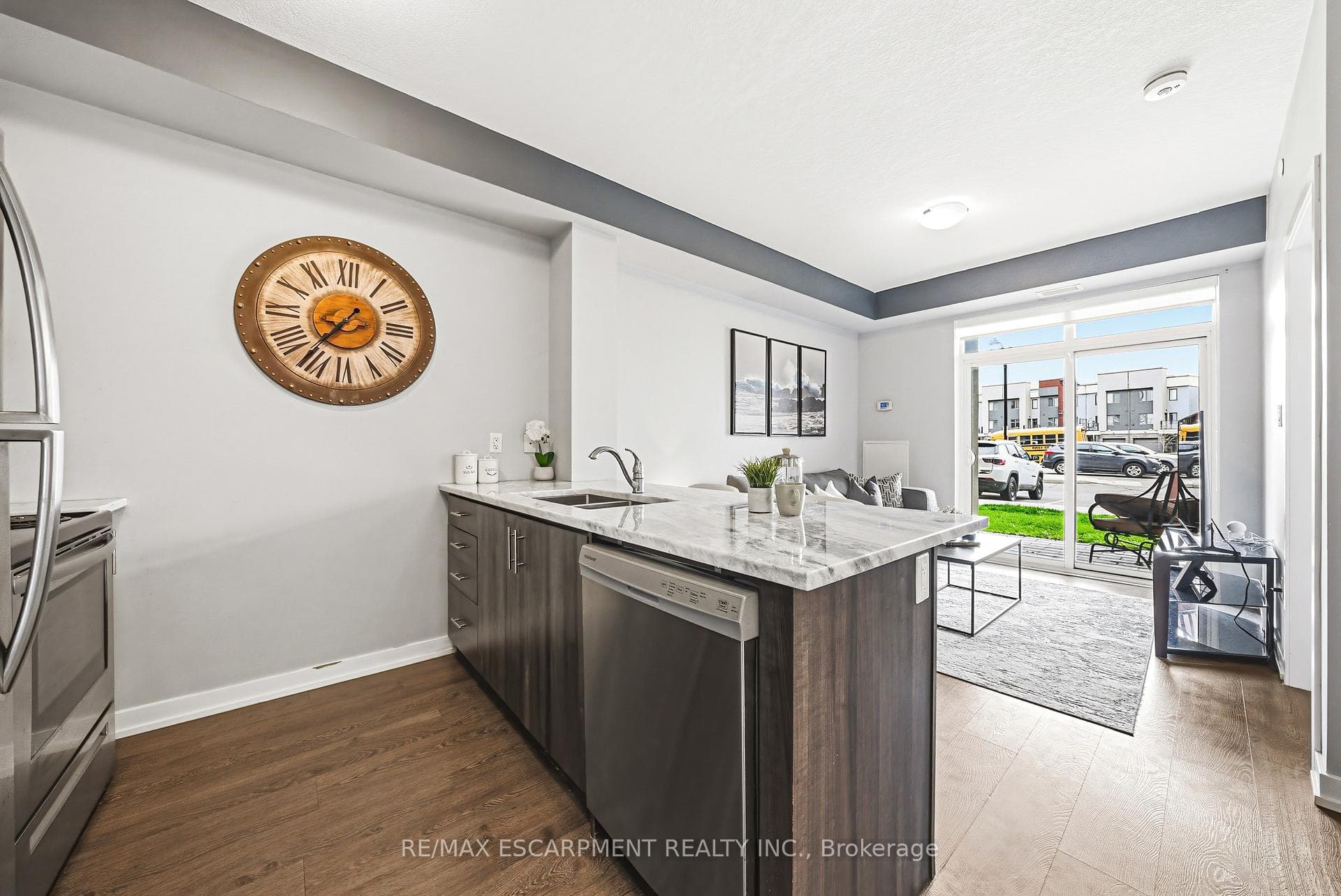 125 Shoreview Place Unit 134 - Condo photo 2 of 25 in Hamilton, Ontario