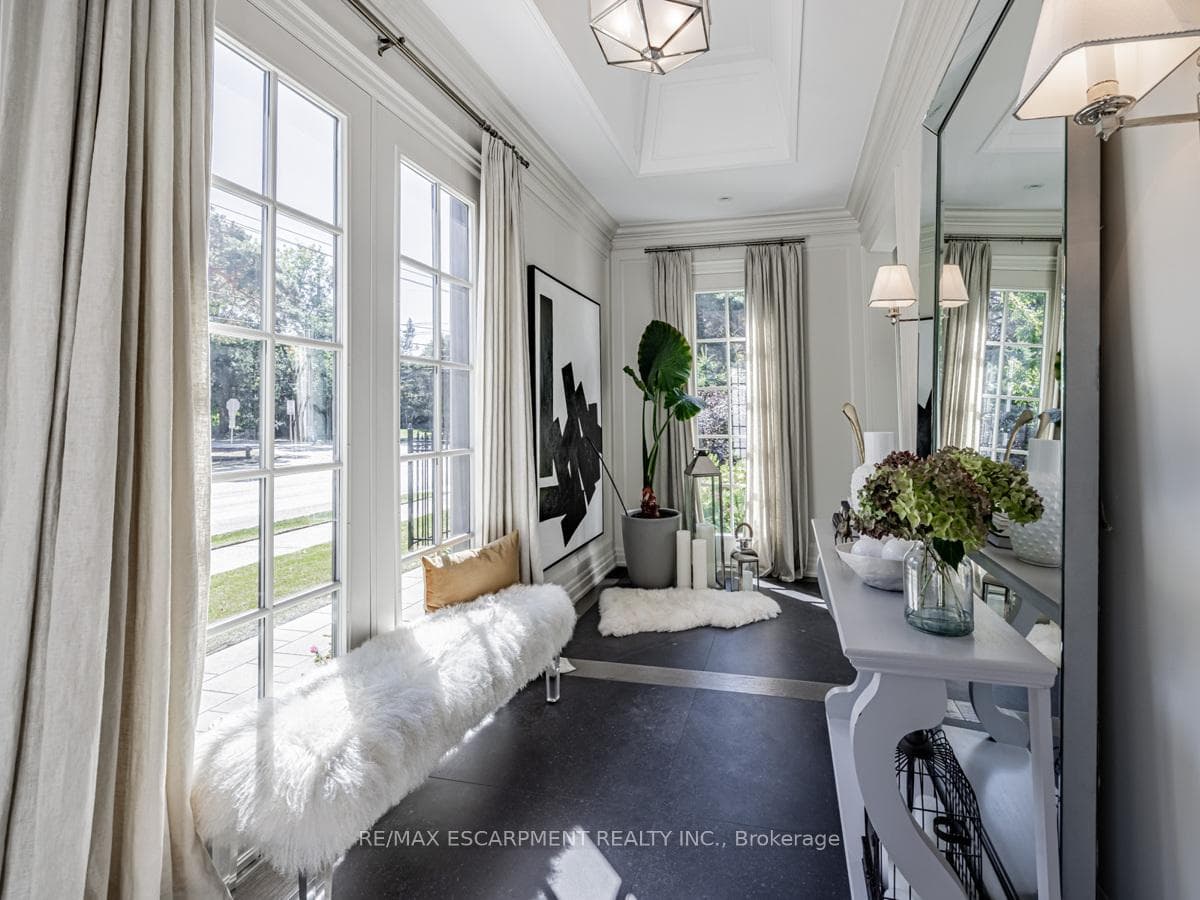 393 Maple Grove Drive - New Construction photo 5 of 49 in Oakville, Ontario