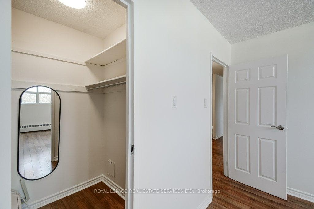 212 Kerr Street Unit 404 - Condo photo 20 of 33 in Oakville, Ontario