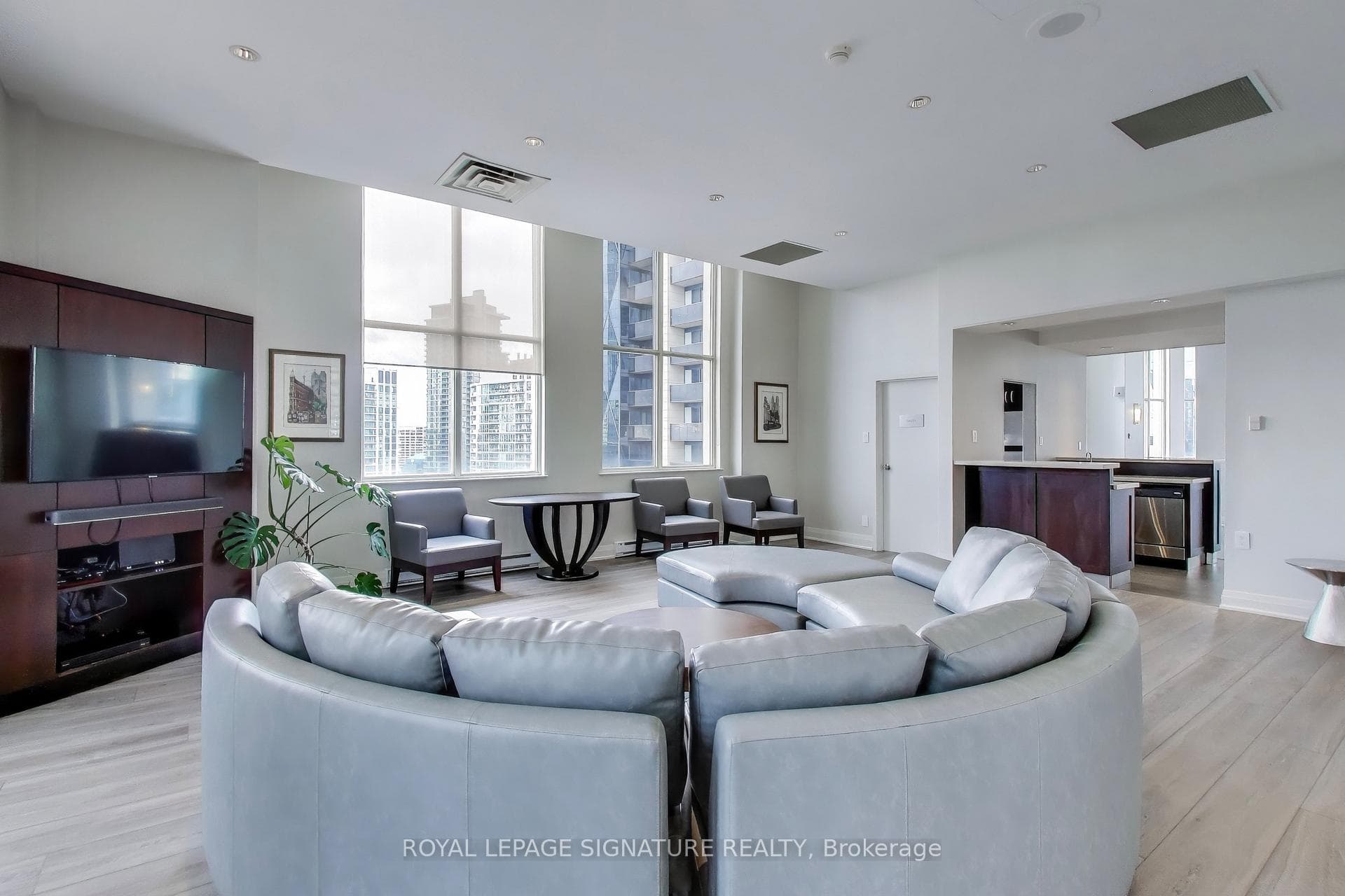 25 The Esplanade N/A Unit 2313 - Condo photo 26 of 32 in Regent Park / Cabbagetown / St. James Town, Ontario