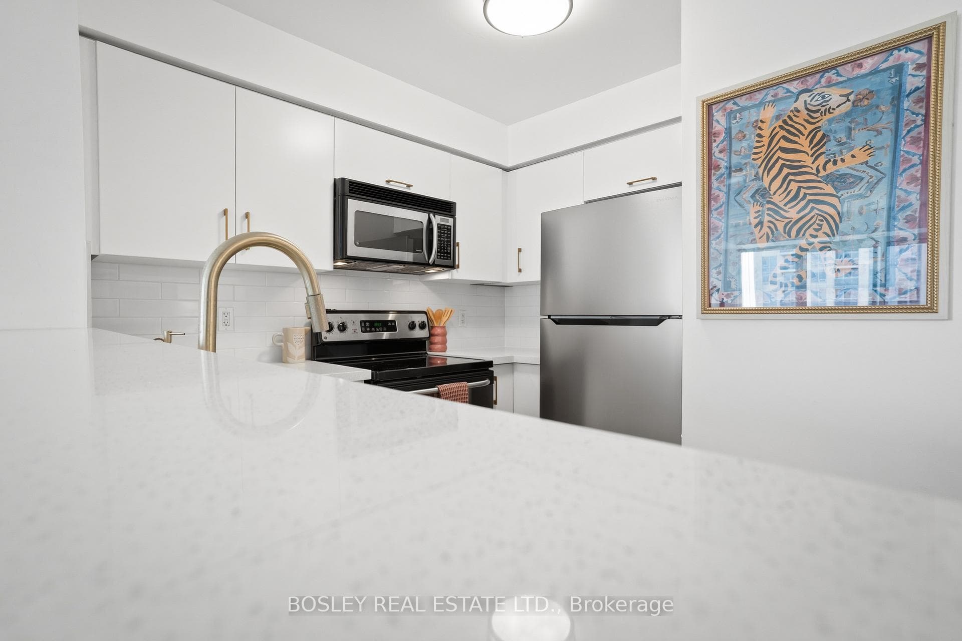7 Michael Power Place Unit LPH06 - Condo photo 9 of 29 in Etobicoke (Islington / Rexdale), Ontario