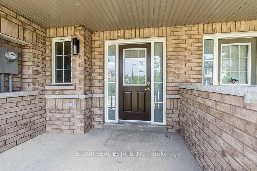 90 Delport Close - Townhouse photo 2 of 36 in Brampton, Ontario