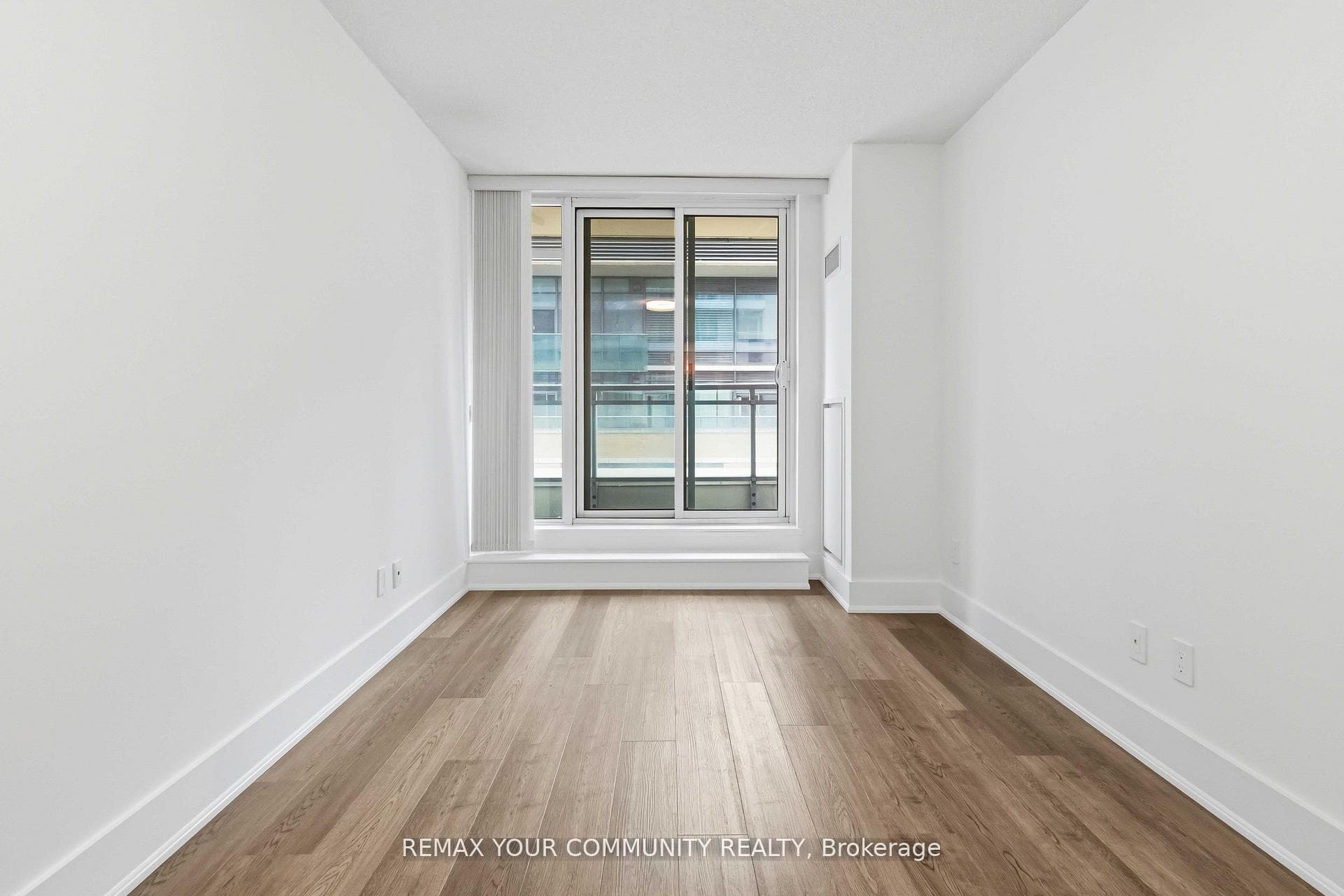 8 Scollard Street Unit 606 - Condo photo 17 of 37 in Annex / Yorkville / Summerhill, Ontario
