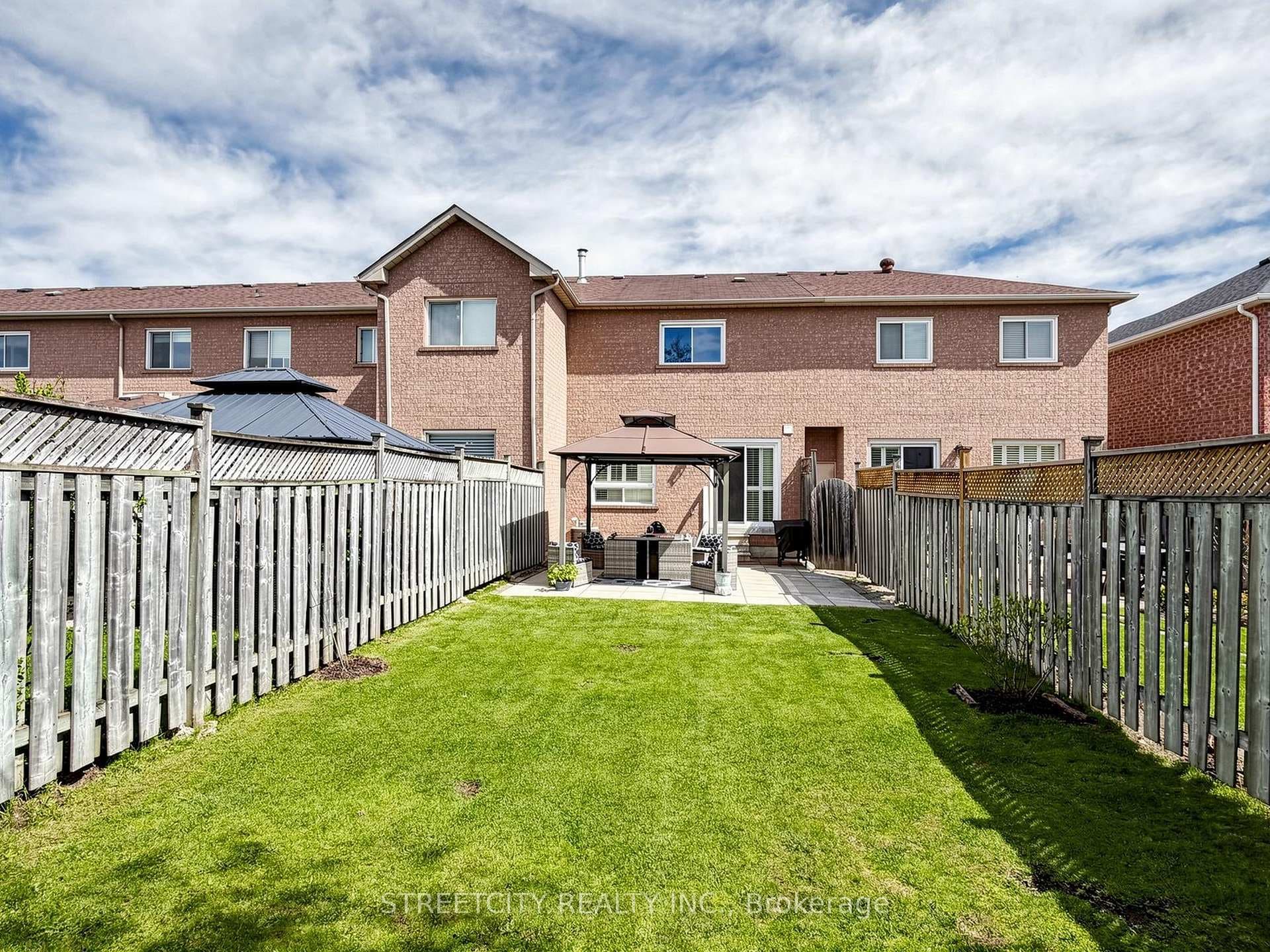 78 Waterbury Street - Townhouse photo 43 of 50 in Caledon, Ontario