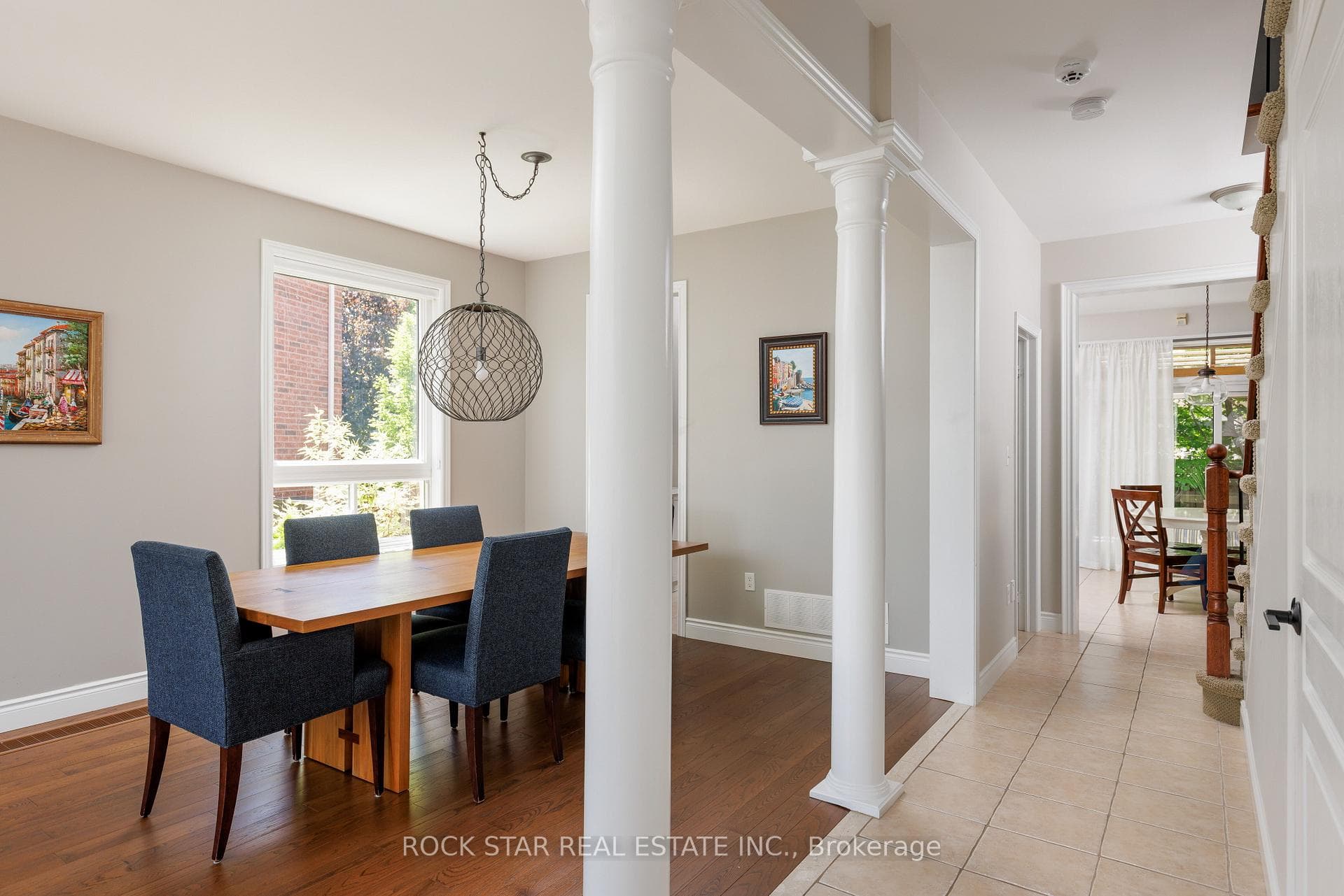 2277 Blue Oak Circle - Detached photo 9 of 46 in Oakville, Ontario