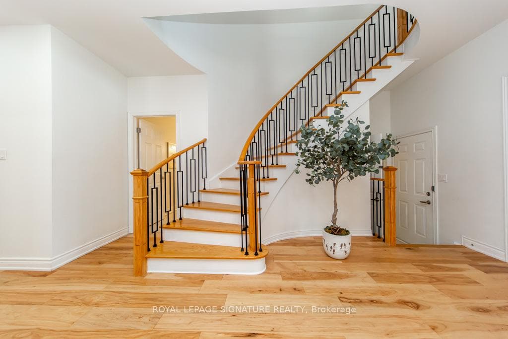 3773 Quiet Creek Drive - Detached photo 15 of 50 in Mississauga, Ontario
