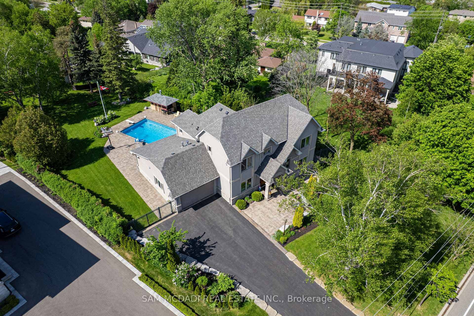 2411 Thorn Lodge Drive - Detached photo 48 of 50 in Mississauga, Ontario