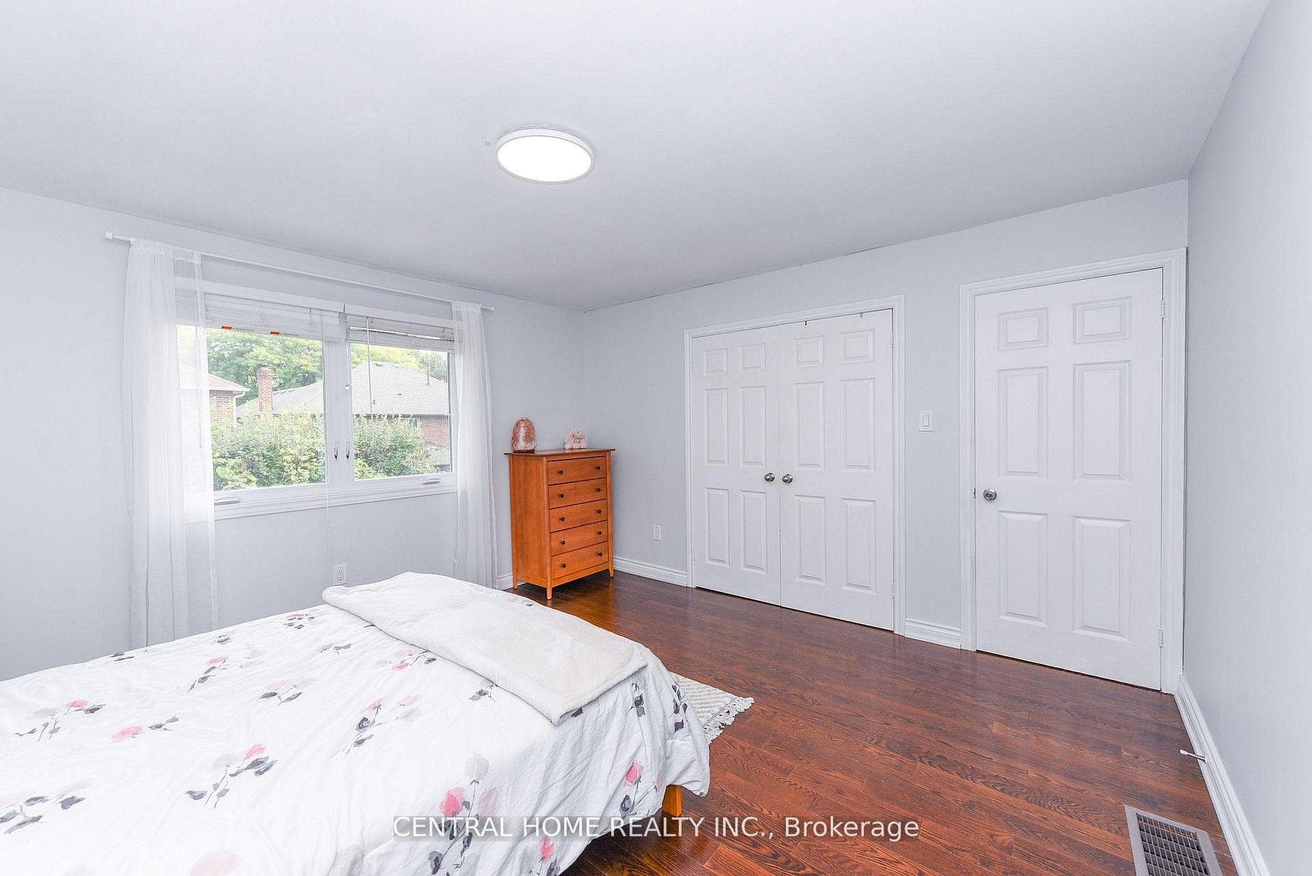 4 Robaldon Road - Detached photo 27 of 40 in Etobicoke (Islington / Rexdale), Ontario