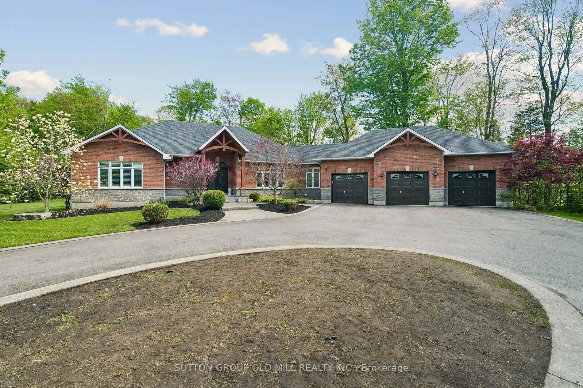 7 Rolling Meadow Drive - Detached photo 1 of 50 in Caledon, Ontario