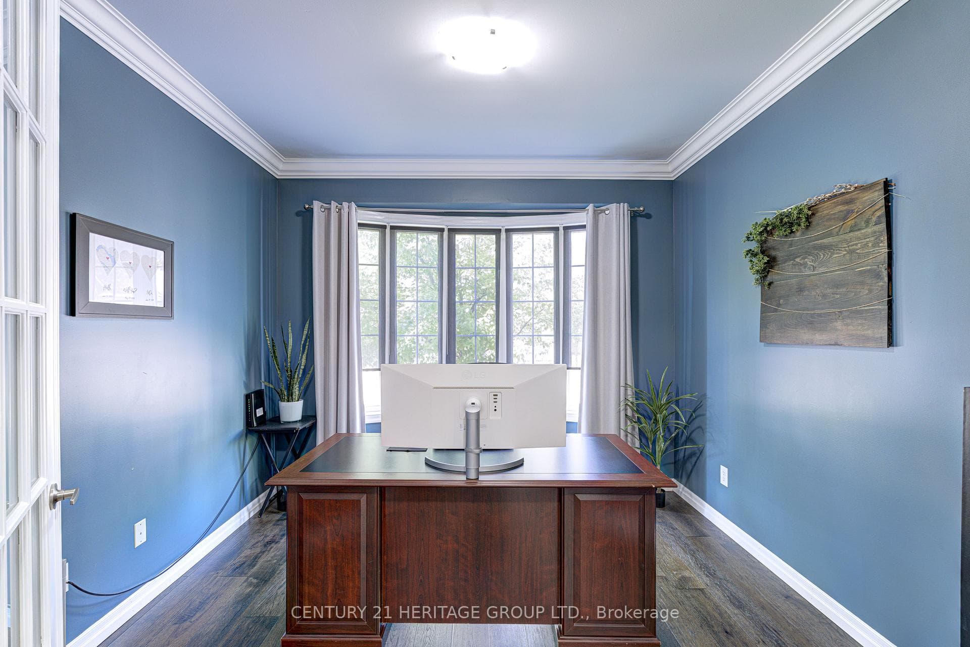 1406 Marshall Crescent - Detached photo 6 of 50 in Milton, Ontario