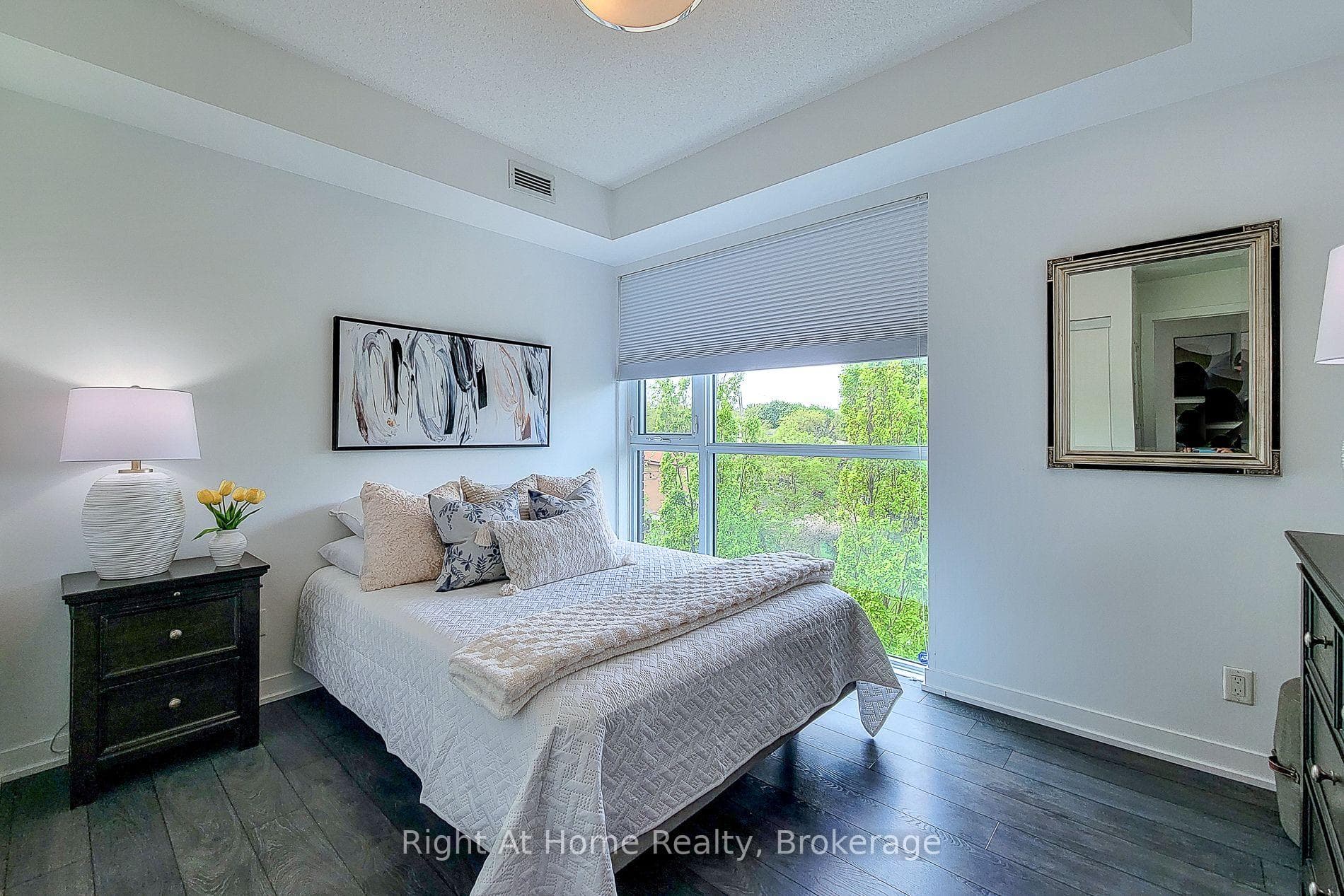 1284 Guelph Line Unit 318 - Condo photo 21 of 38 in Burlington, Ontario