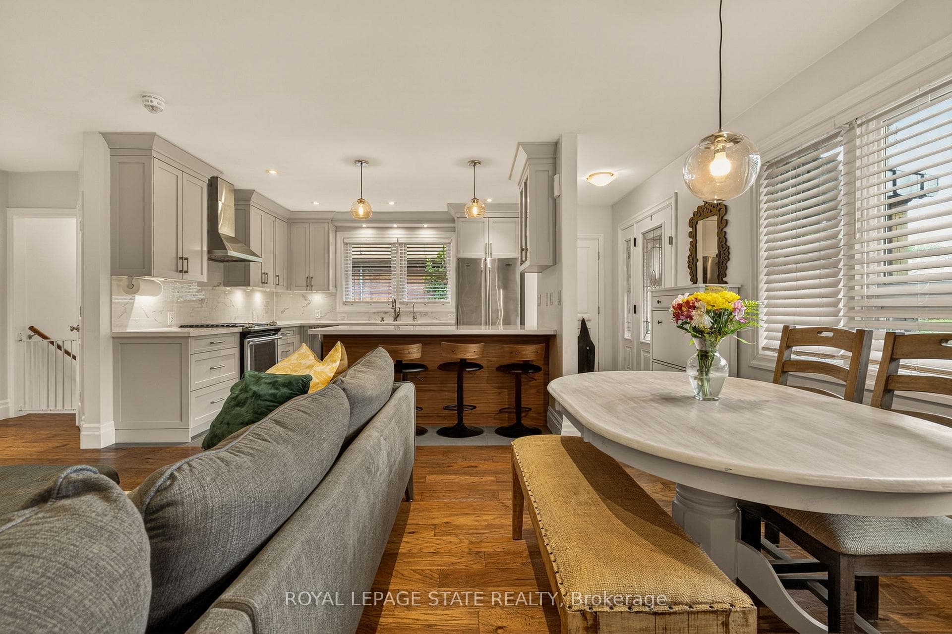 1396 Niels Avenue - Detached photo 13 of 50 in Burlington, Ontario