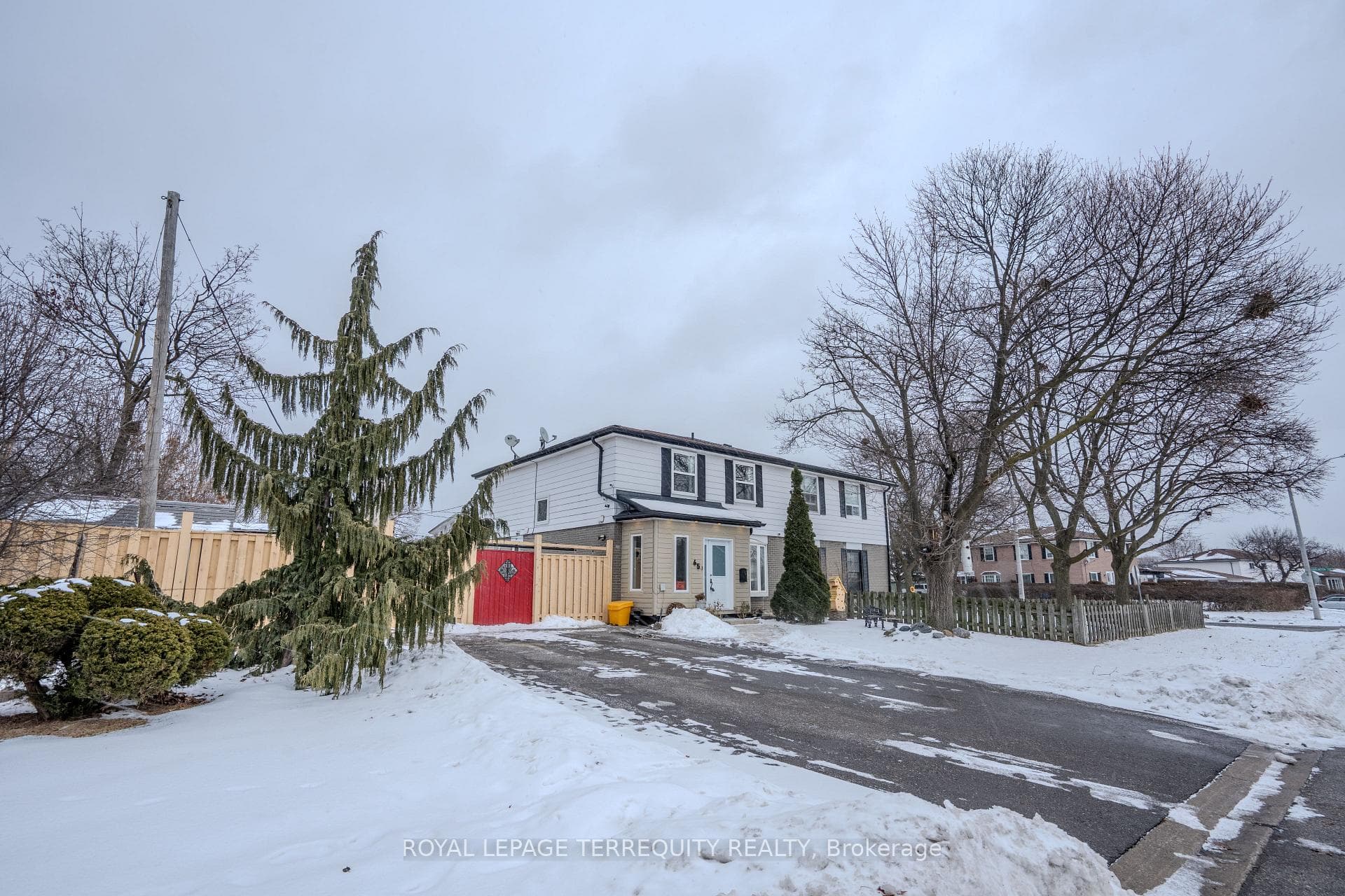 65 Dorset Drive - Semi-Detached for sale in Mount Pleasant, Ontario