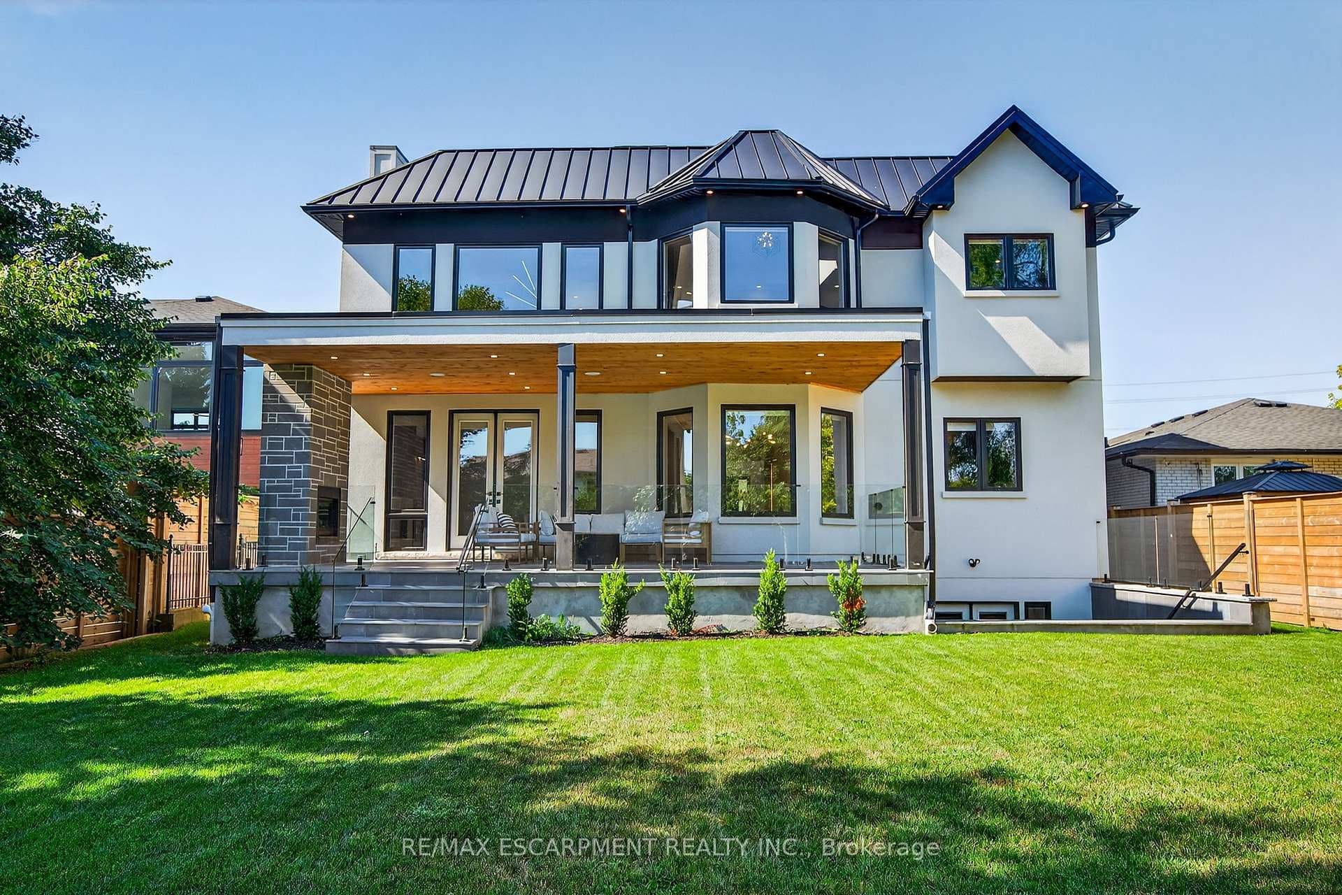 221 Morden Road - Detached photo 44 of 50 in Oakville, Ontario