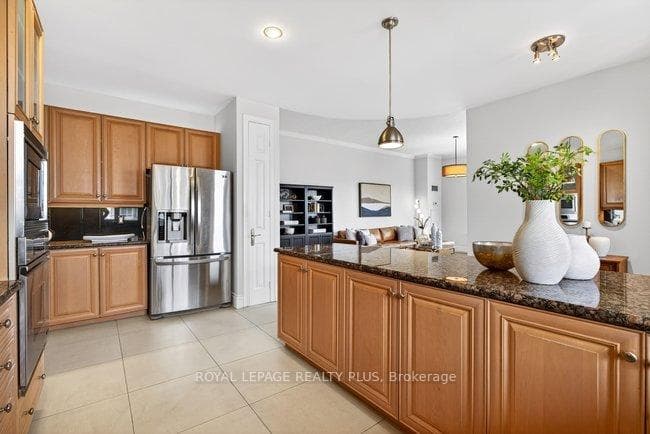 35 Kingsbridge Garden Circle Unit TPH4 - Condo photo 20 of 50 in Mississauga, Ontario