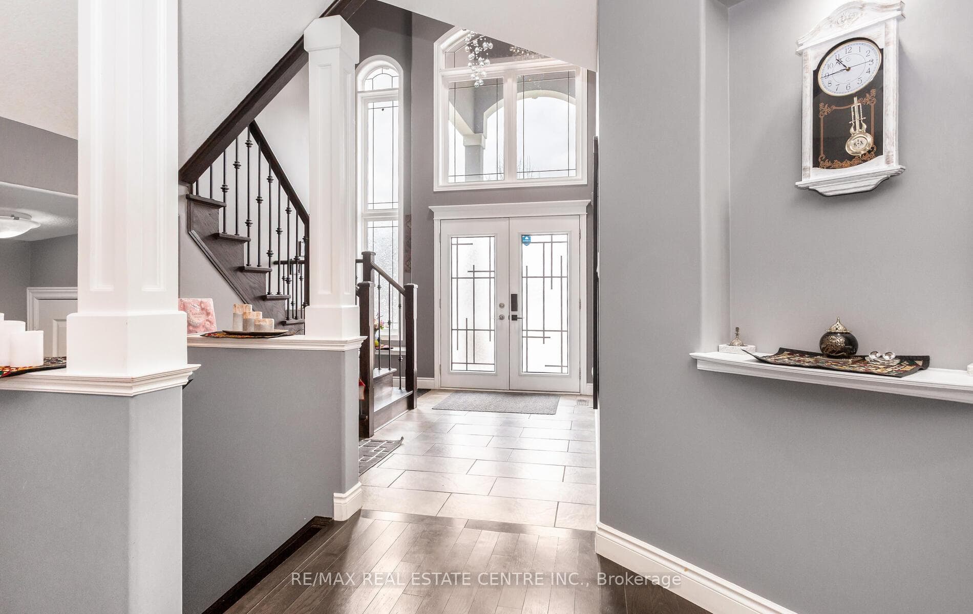 31 Rianna Court - Single Family Home photo 9 of 50 in Hamilton, Ontario