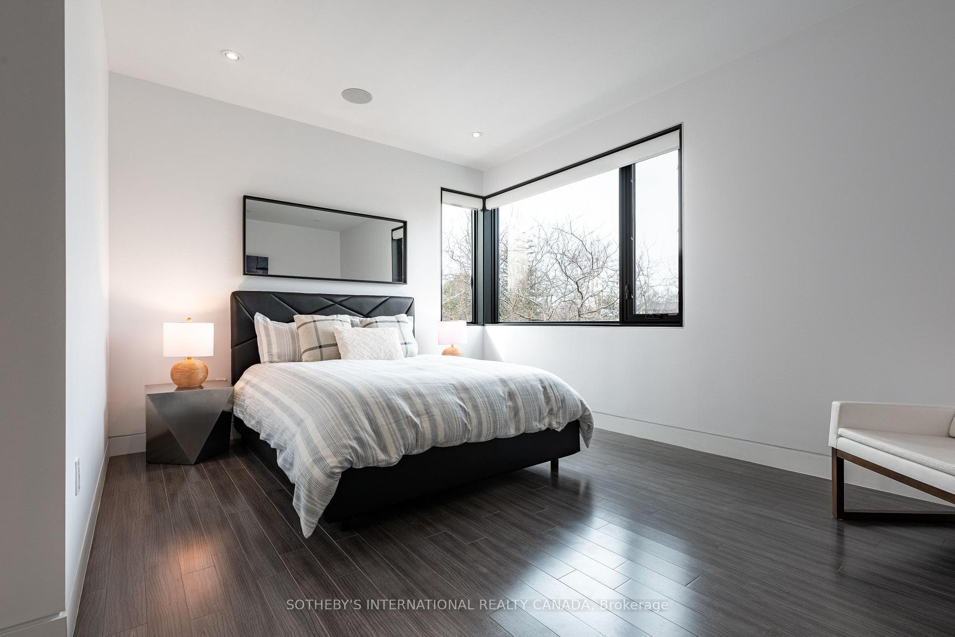 1388 Acton Crescent - Detached photo 33 of 50 in Oakville, Ontario