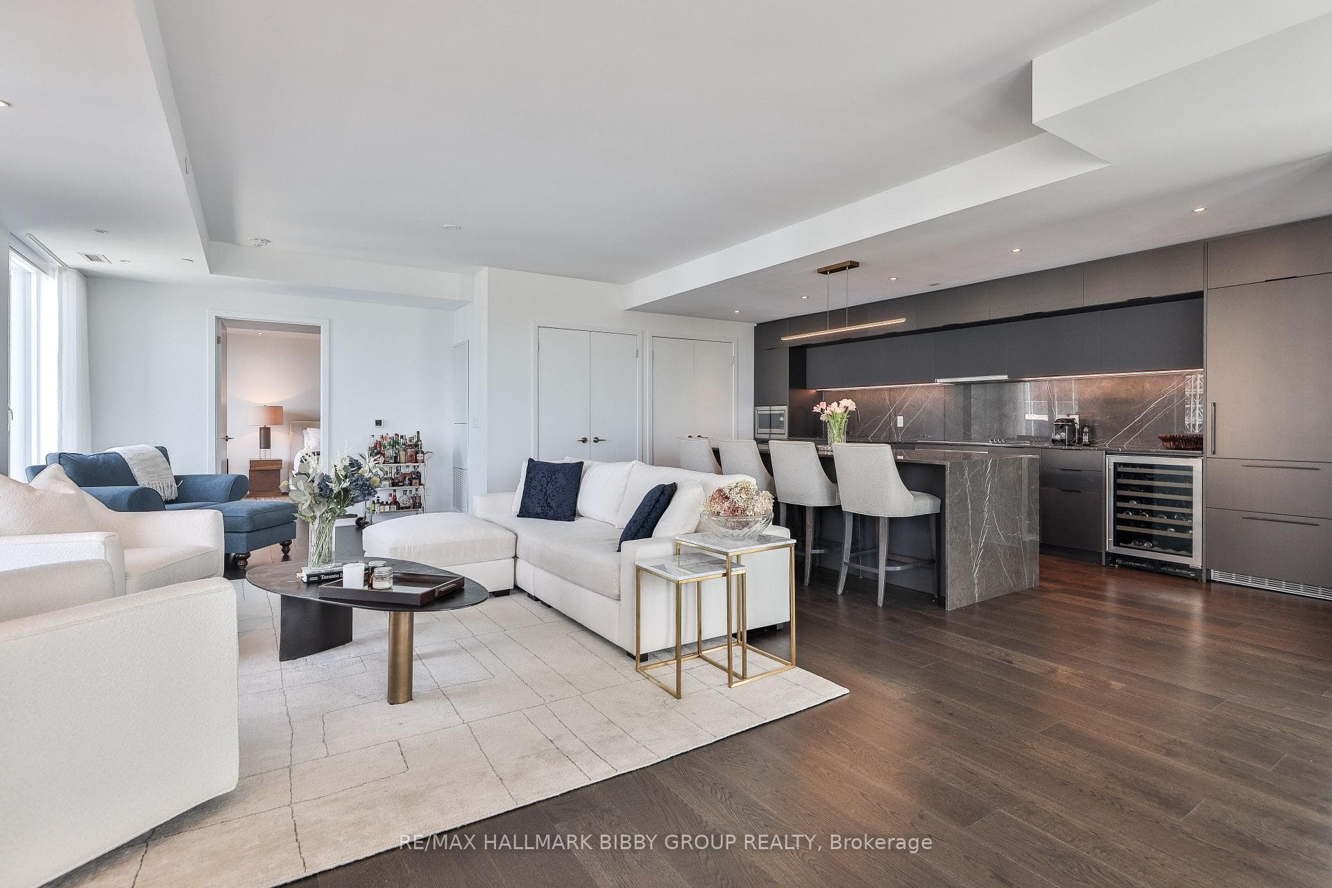 185 Alberta Avenue Unit 1105 - Condo photo 5 of 43 in Forest Hill / Deer Park, Ontario
