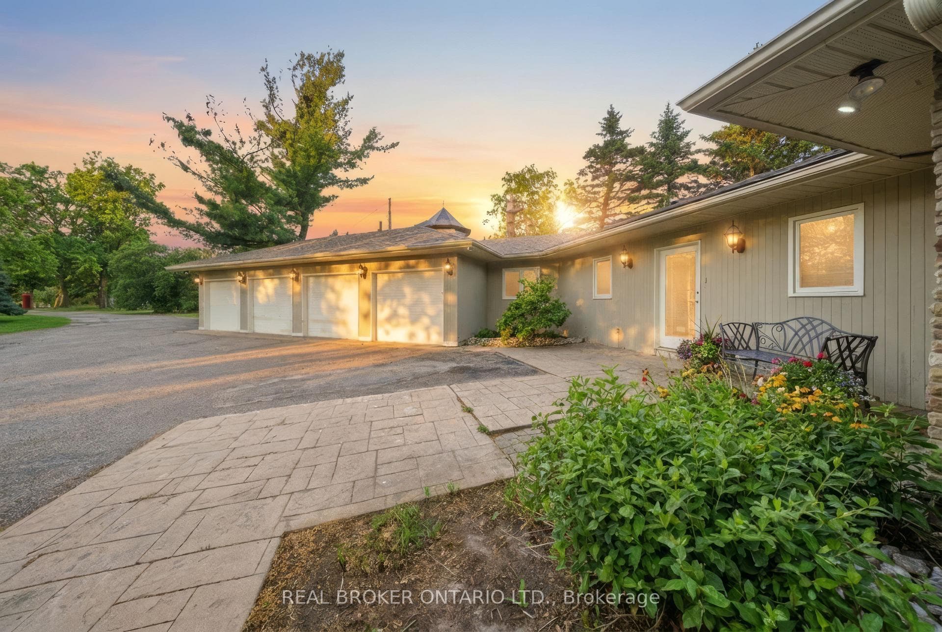 529 Conservation Drive - Detached photo 2 of 45 in Brampton, Ontario