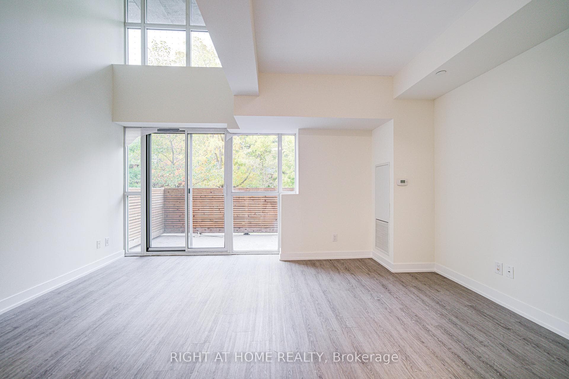1350 Kingston Road Unit TH03 - Condo photo 10 of 25 in Birch Cliff / Cliffside, Ontario
