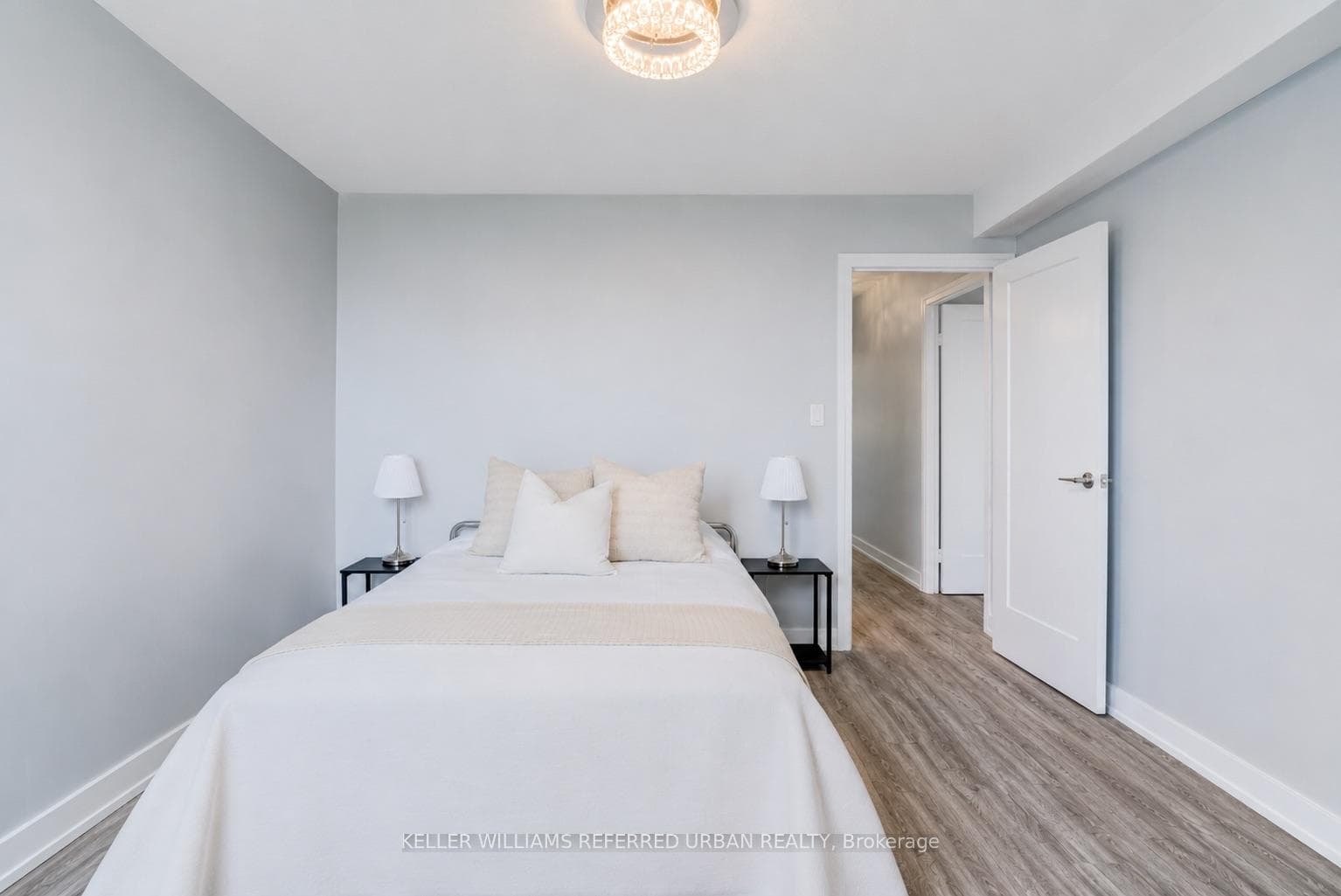10 Edgecliff Golfway Unit 1417 - Condo photo 24 of 35 in Flemingdon Park / Don Mills, Ontario