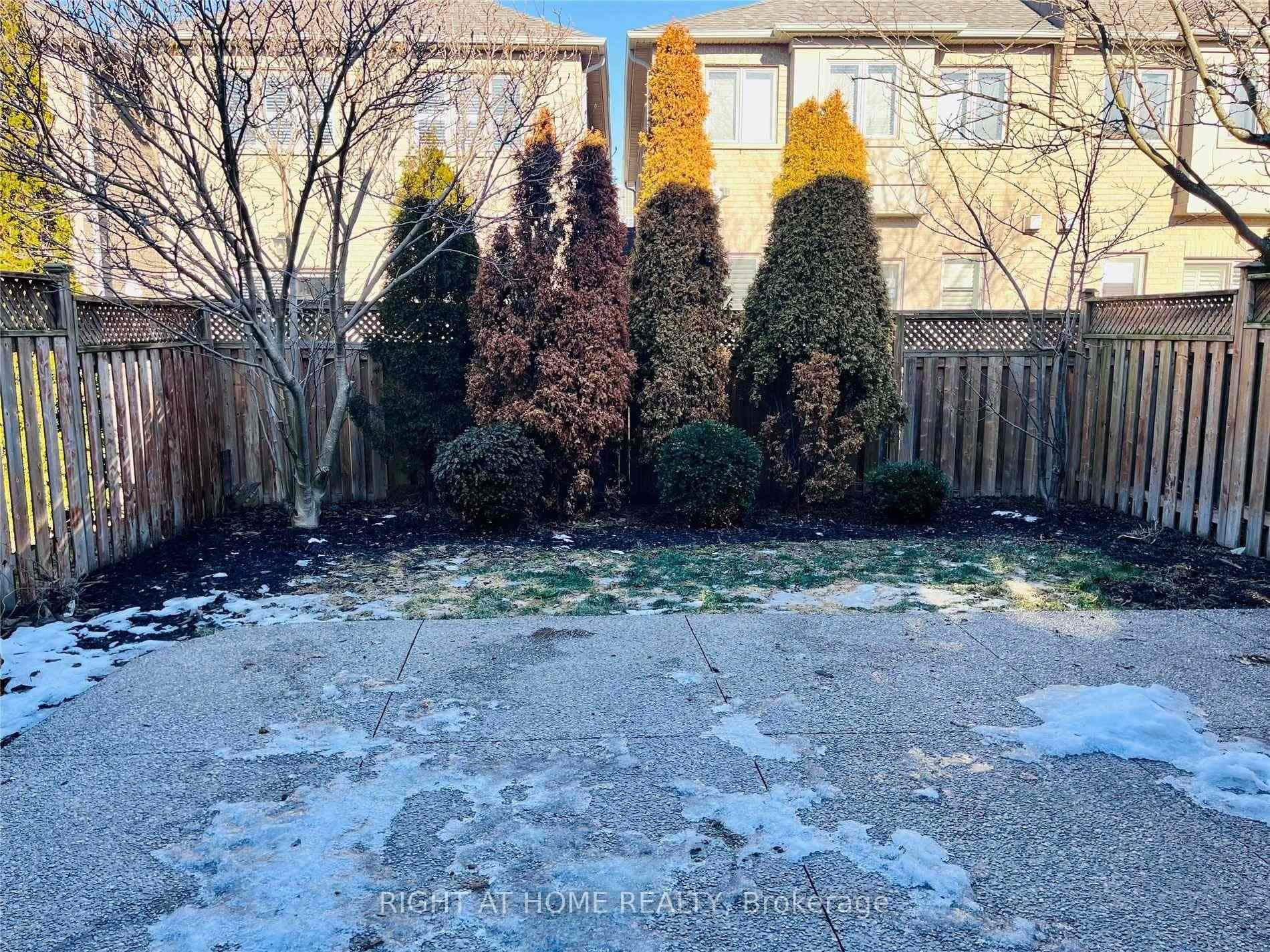 2471 Felhaber Crescent - Semi-Detached photo 23 of 23 in Oakville, Ontario