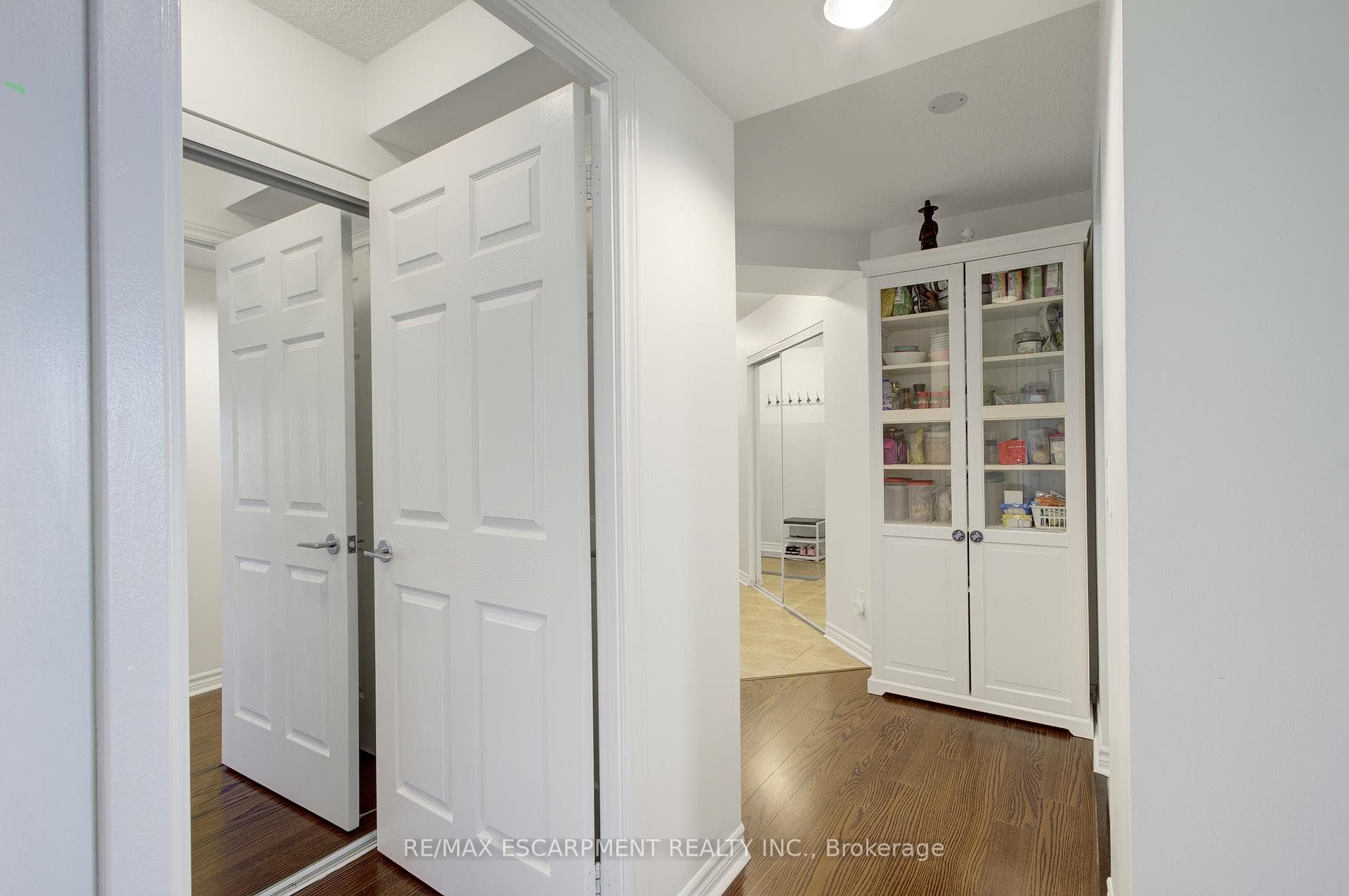 2379 Central Park Drive Unit 603 - Condo photo 10 of 43 in Oakville, Ontario