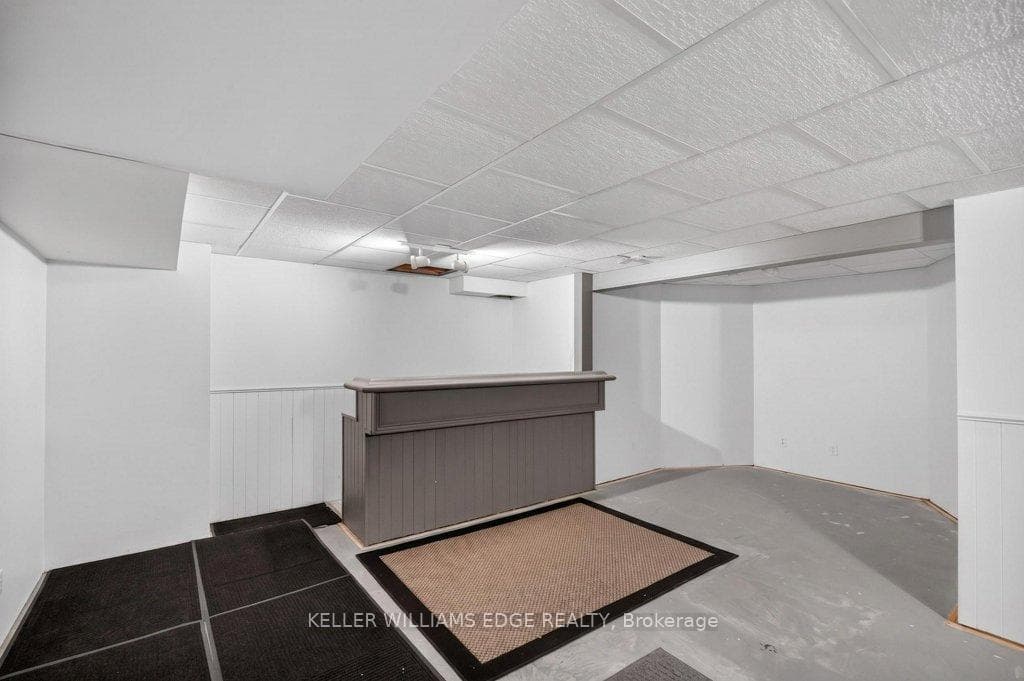 2084 William O'Connell Boulevard - Detached photo 30 of 45 in Burlington, Ontario
