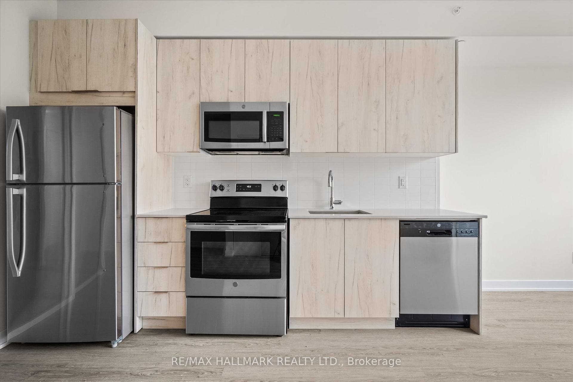 1350 Kingston Road Unit 215 - Condo photo 14 of 32 in Birch Cliff / Cliffside, Ontario