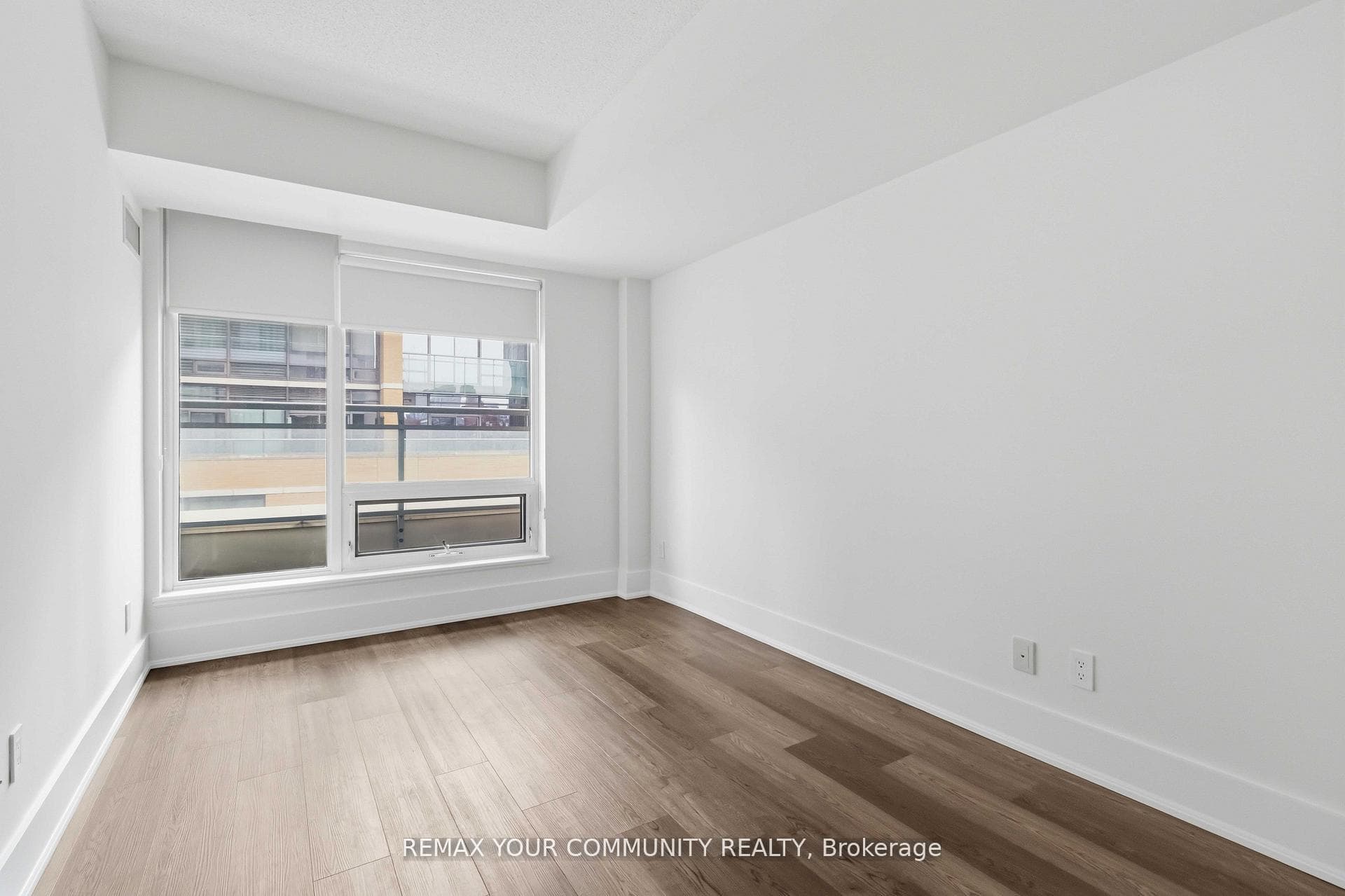 8 Scollard Street Unit 606 - Condo photo 21 of 37 in Annex / Yorkville / Summerhill, Ontario