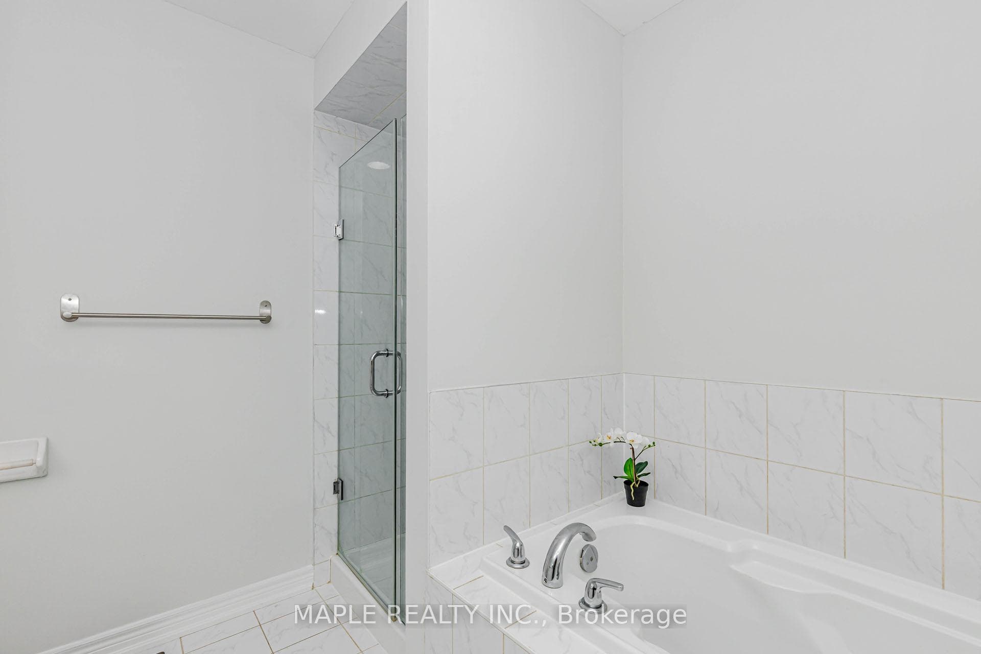 10 Eastlake Road - Semi-Detached photo 34 of 50 in Brampton, Ontario