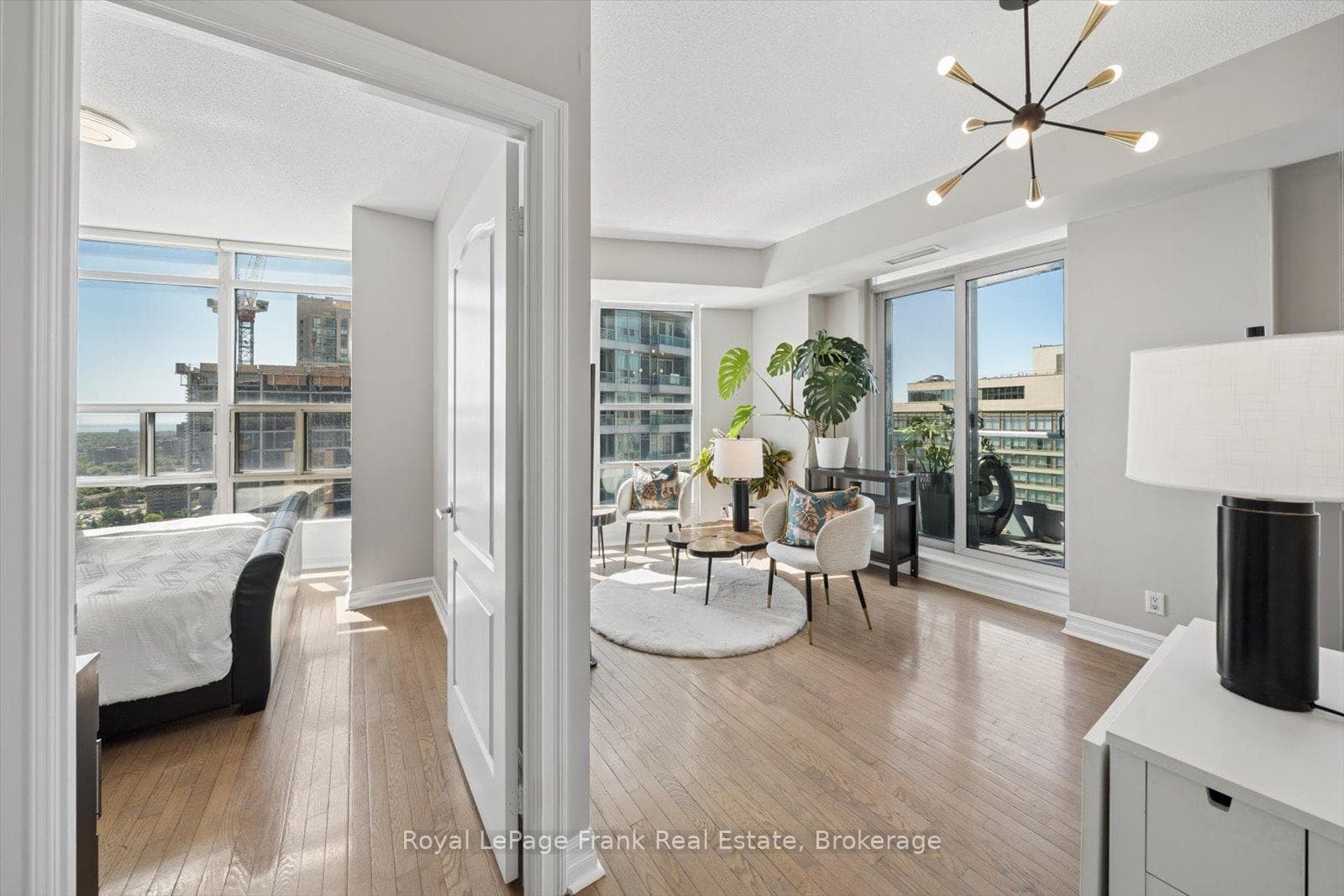 1 Elm Drive Unit 2405 - Condo photo 11 of 22 in Mississauga, Ontario