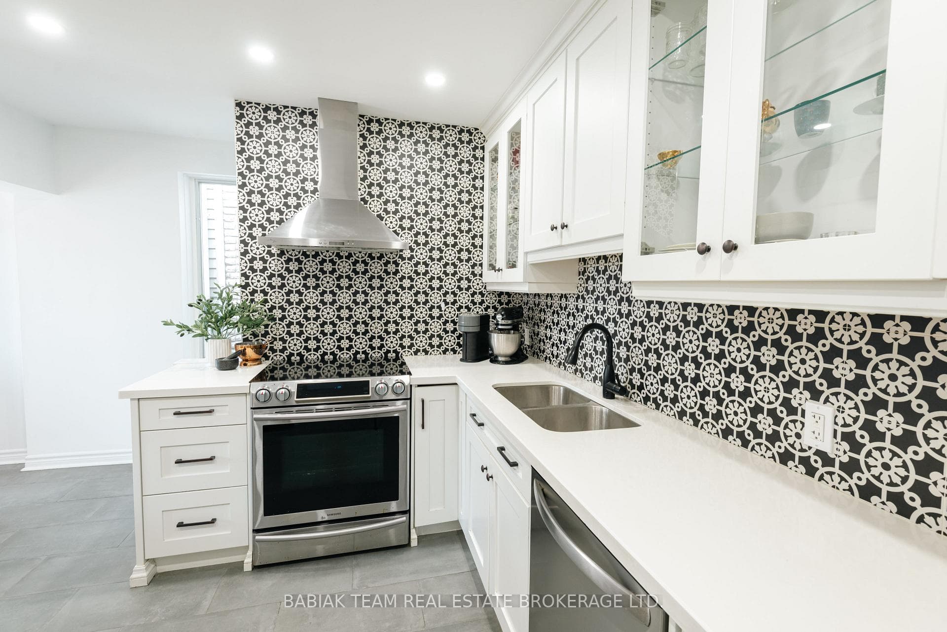 23 Teignmouth Avenue - Detached photo 6 of 28 in Keelesdale / Eglinton West, Ontario