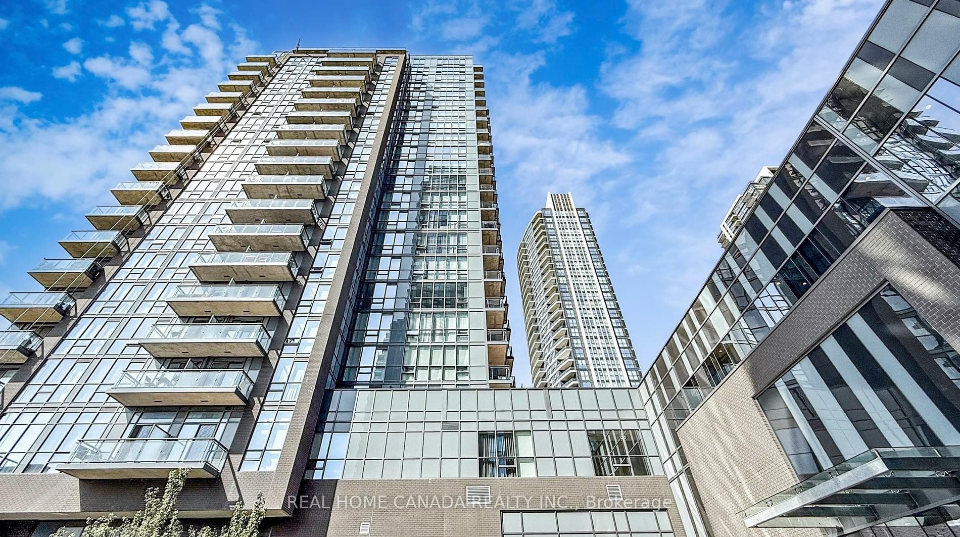 5033 four spring Avenue Unit 916 - Condo for sale in Mississauga