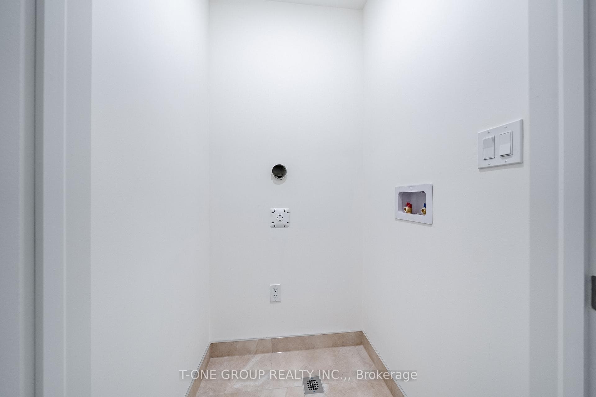3296-Lot 54 Umar Avenue - Townhouse photo 36 of 38 in Oakville, Ontario