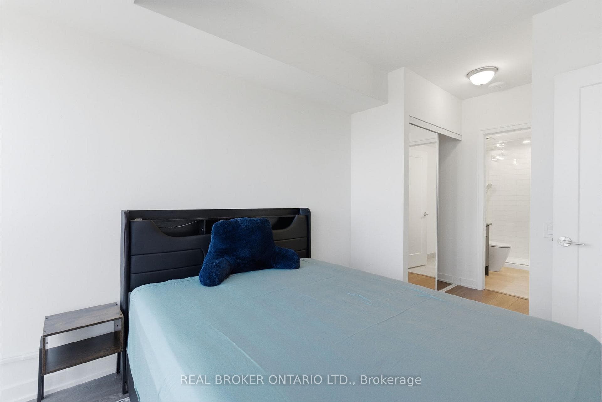 2 Manderley Drive Unit 912 - Condo photo 38 of 47 in Birch Cliff / Cliffside, Ontario