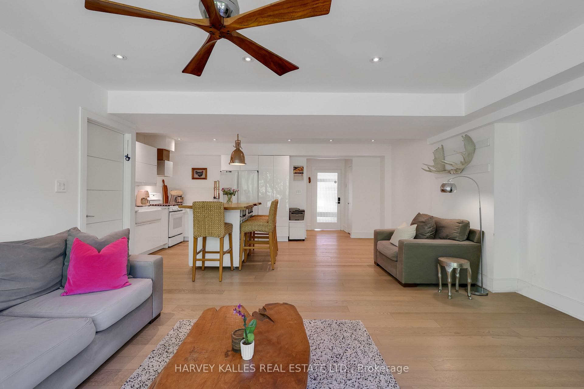 84 Edith Drive - Semi-Detached photo 10 of 45 in Forest Hill / Deer Park, Ontario