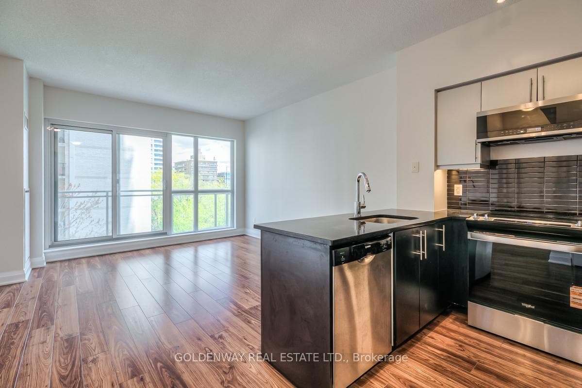 83 Redpath Avenue Unit 401 - Condo photo 3 of 20 in Leaside / Davisville, Ontario