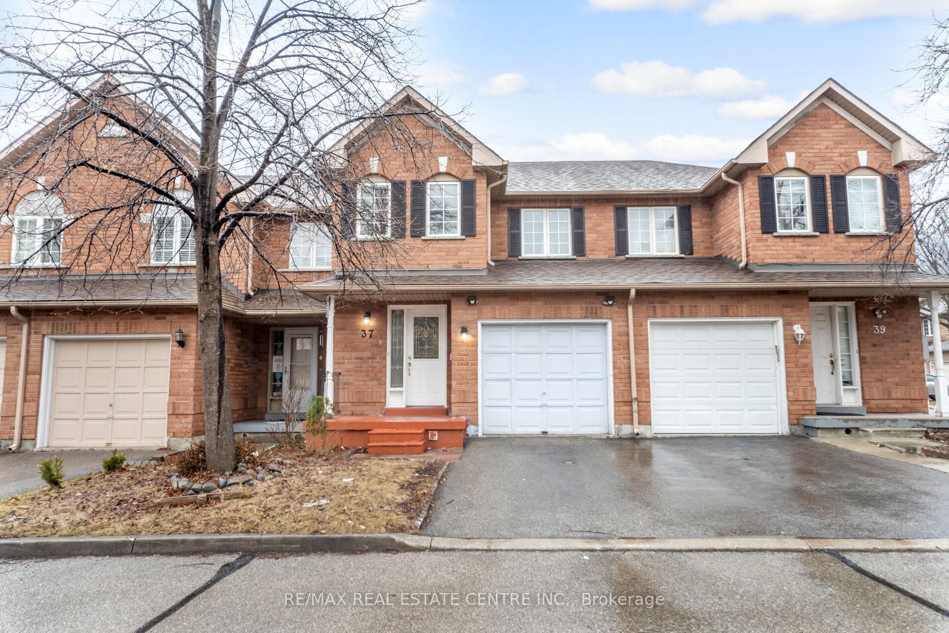 35 Malta Avenue Unit 37 - Condo for sale in Heart Lake, Ontario