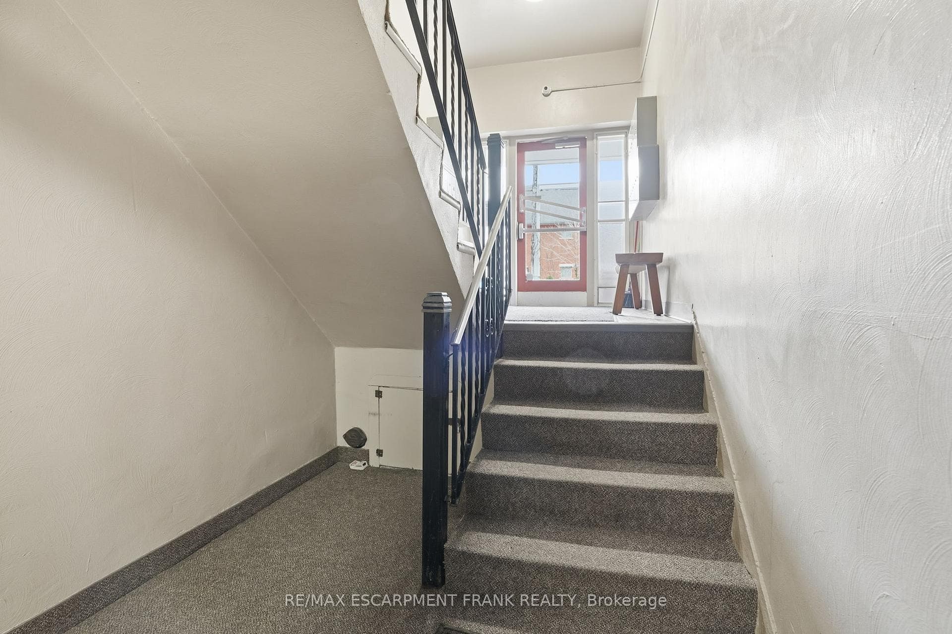 60 ROBINSON Street Unit 104 - Condo photo 11 of 27 in Hamilton, Ontario