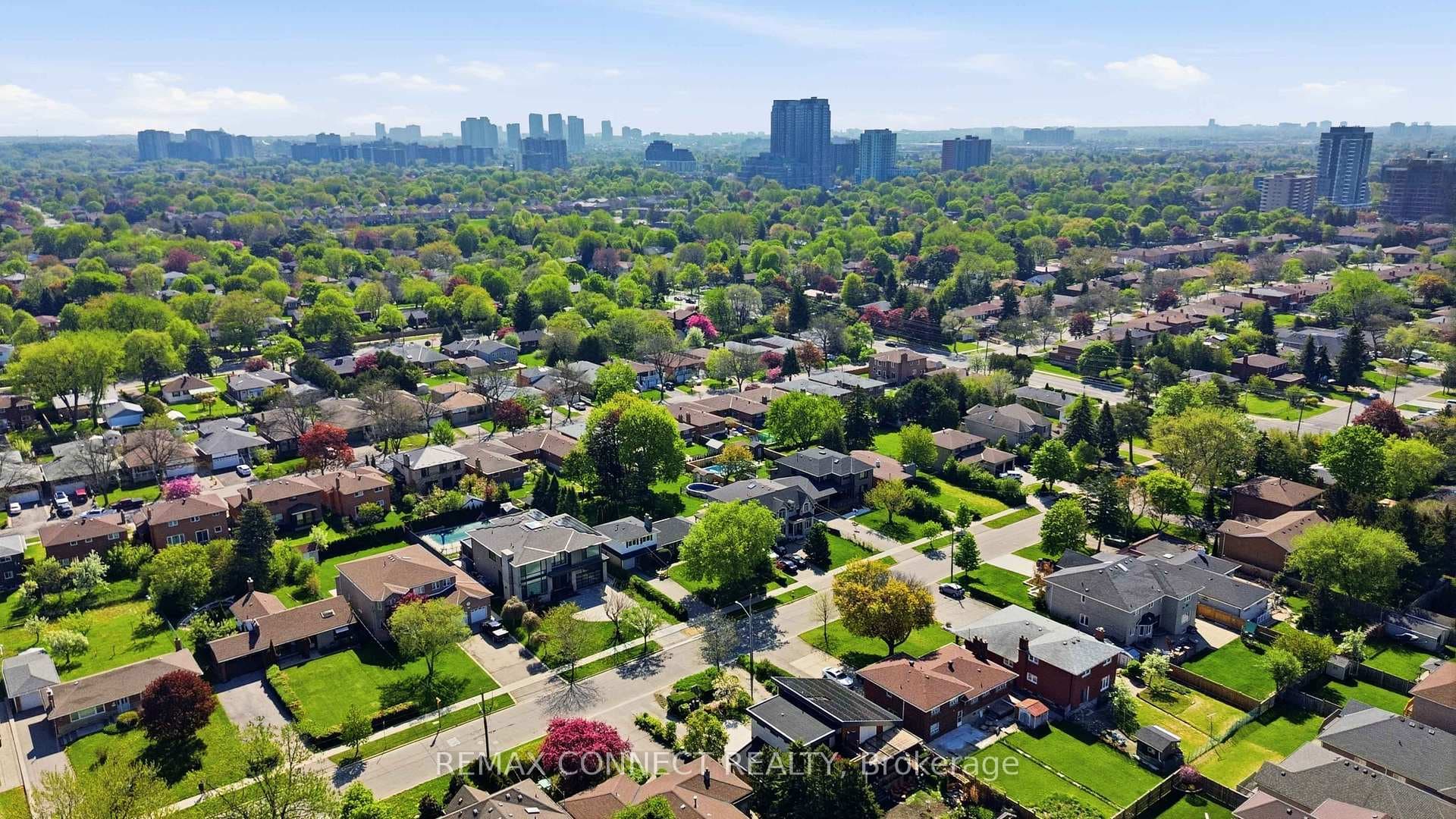 107 Fairglen Avenue - Detached photo 43 of 50 in Scarborough Village / Eglinton East, Ontario