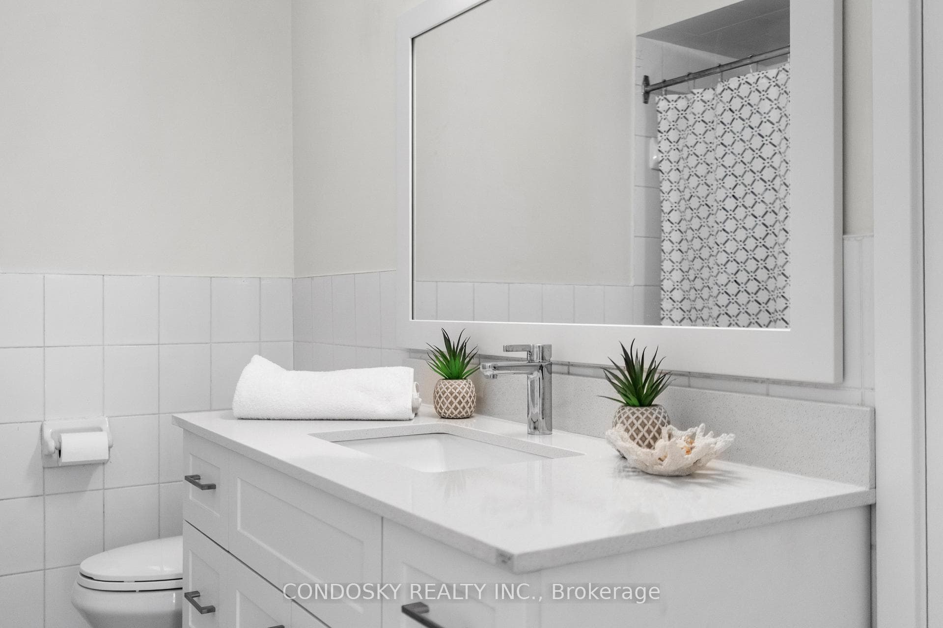 768 Annamore Road - Semi-Detached photo 24 of 44 in Mississauga, Ontario