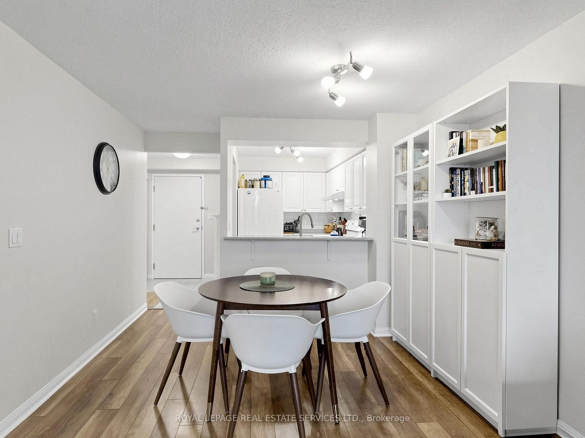 398 Eglinton Avenue Unit 203 - Condo photo 14 of 45 in Leaside / Davisville, Ontario