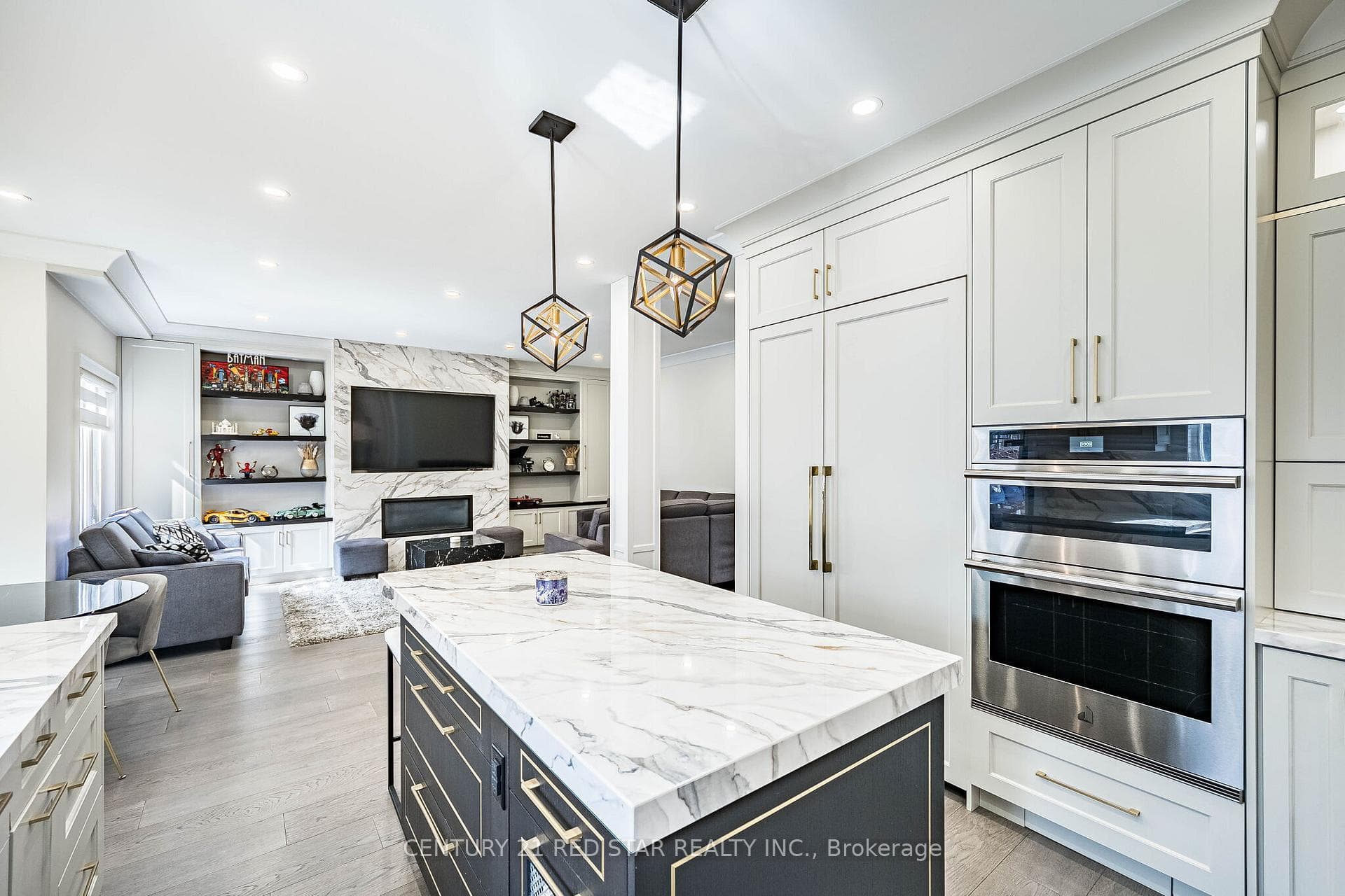 396 Derrydale Drive - Detached photo 8 of 48 in Mississauga, Ontario